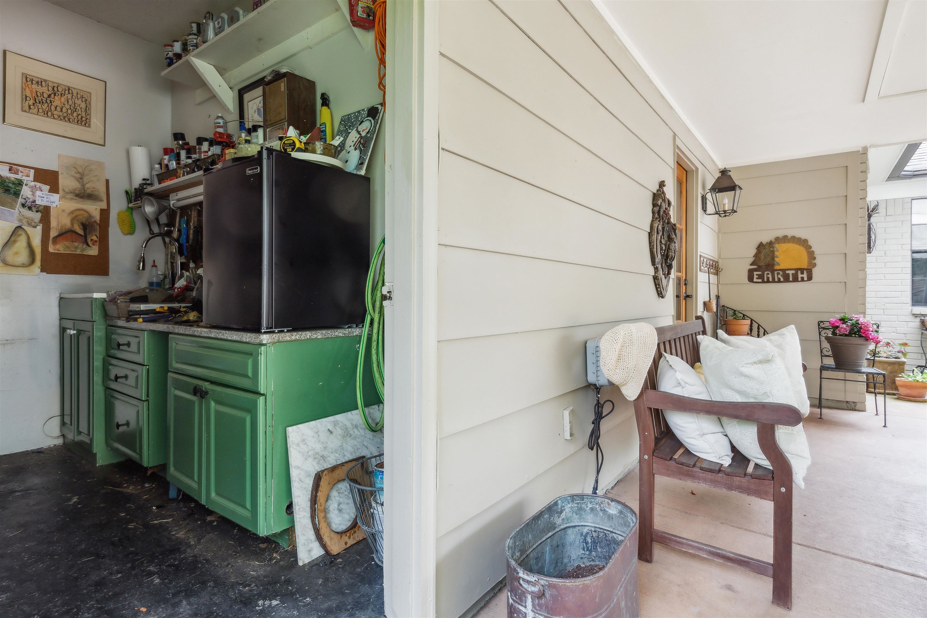 2446 REDBUD TRAIL DR