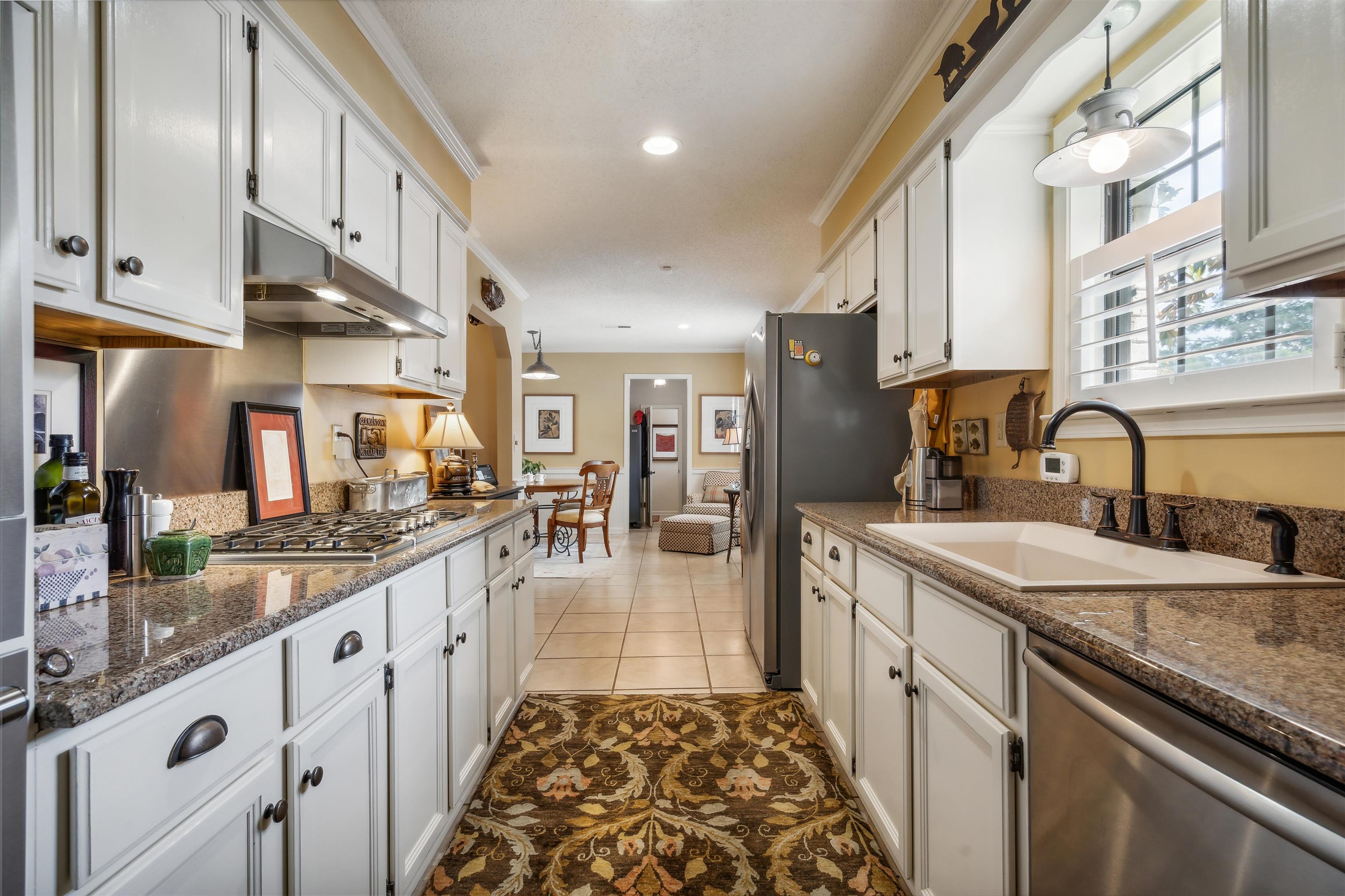 2446 REDBUD TRAIL DR