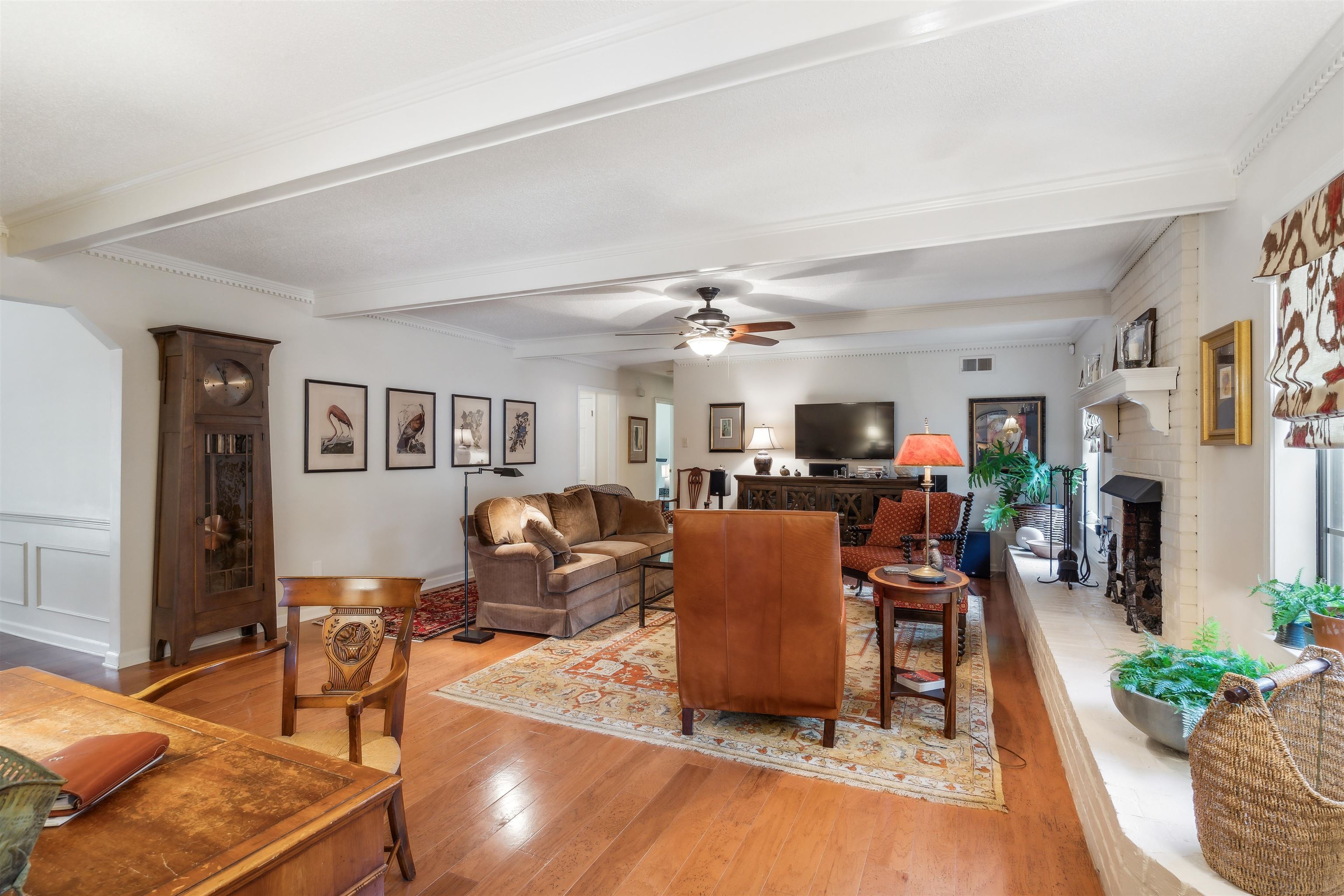 2446 REDBUD TRAIL DR