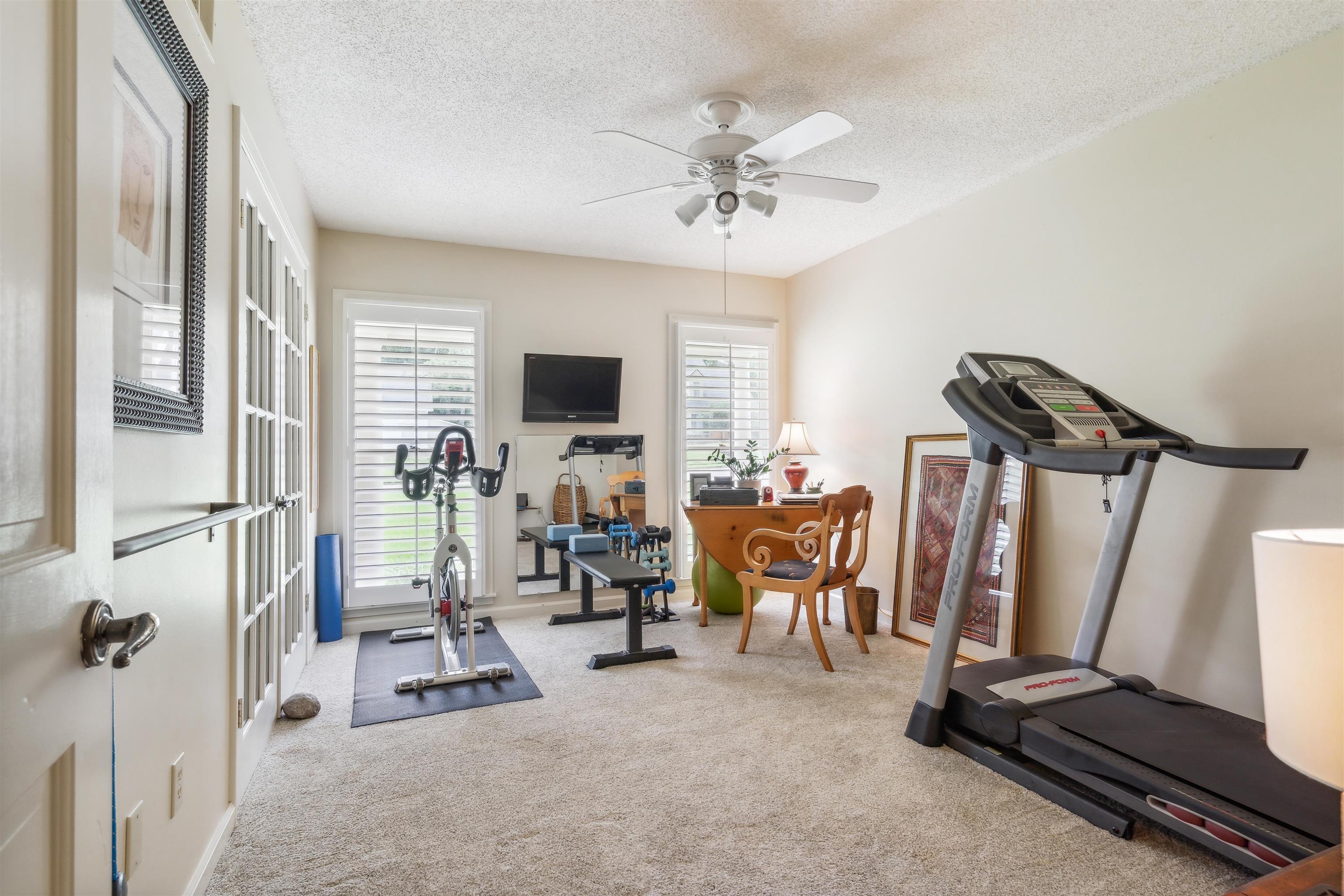 2446 REDBUD TRAIL DR