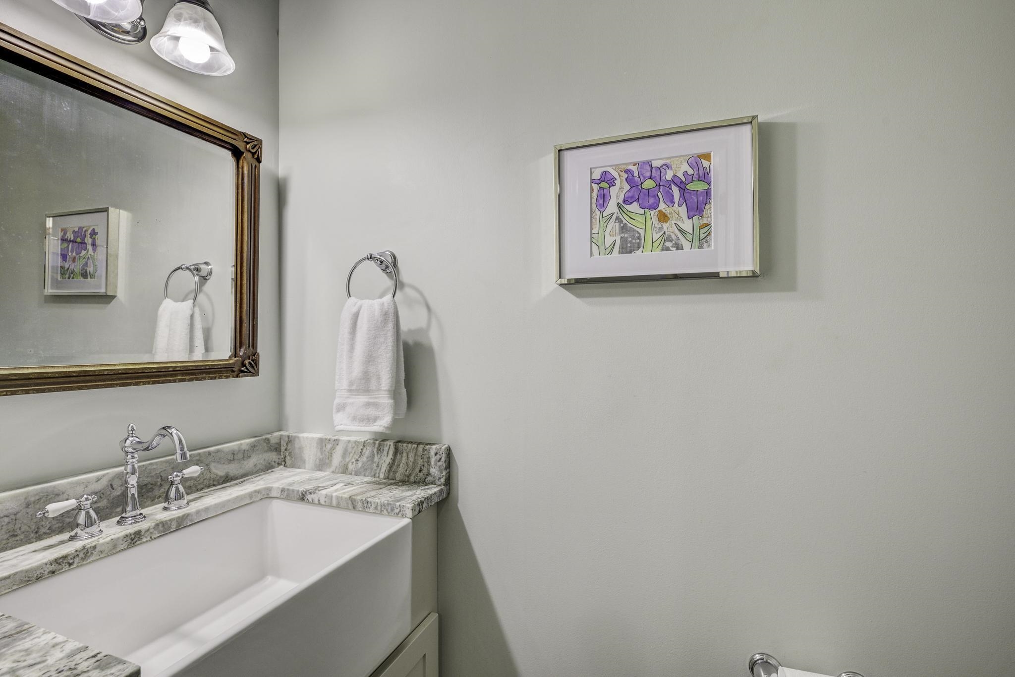 2104 NORTH BRIDGE DR