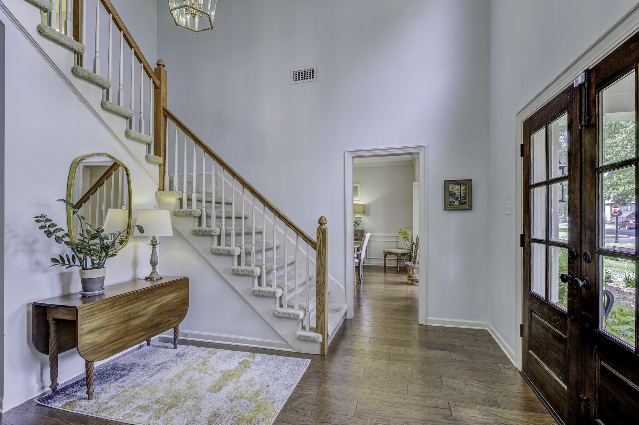 2104 NORTH BRIDGE DR