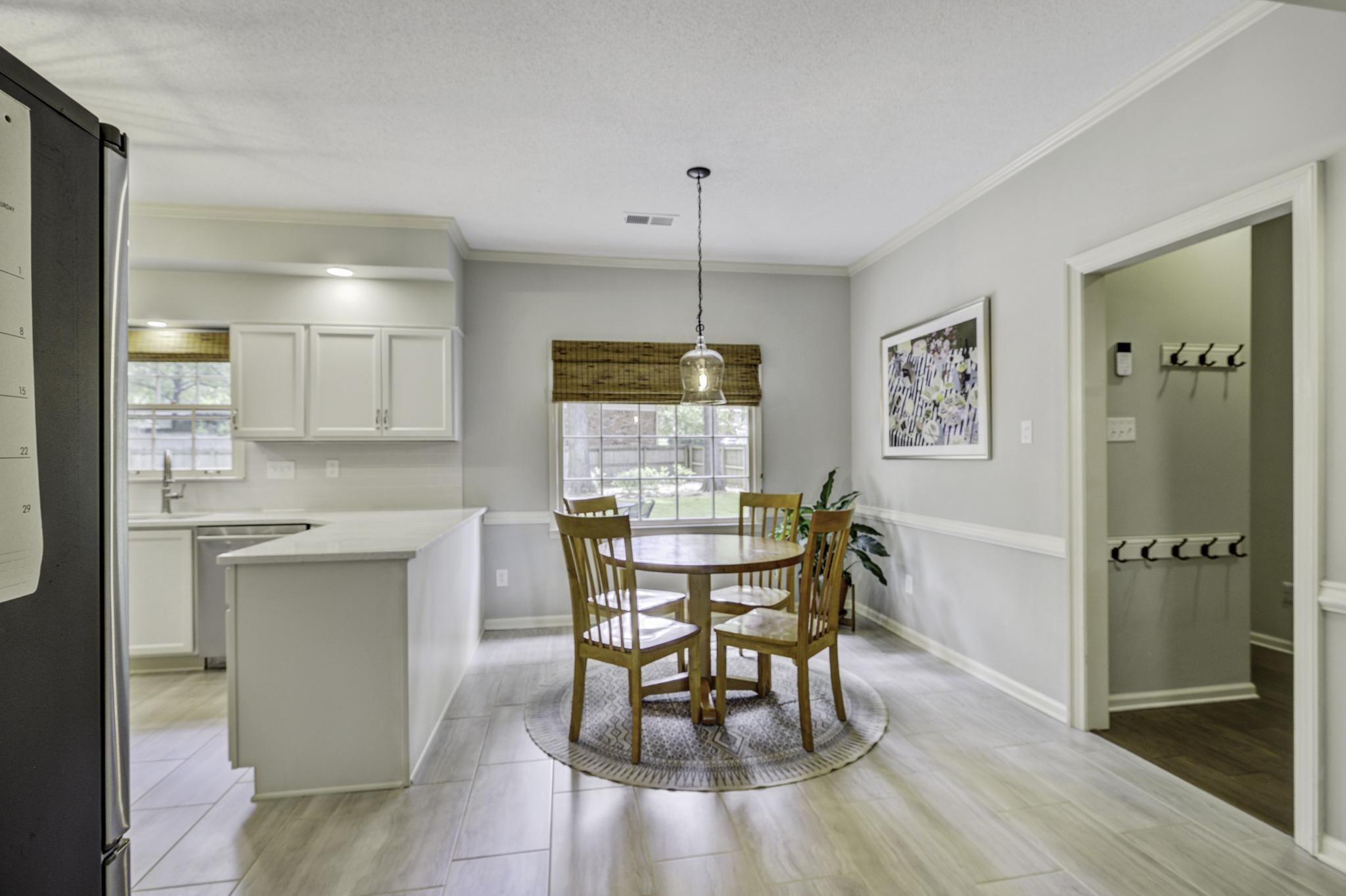 2104 NORTH BRIDGE DR