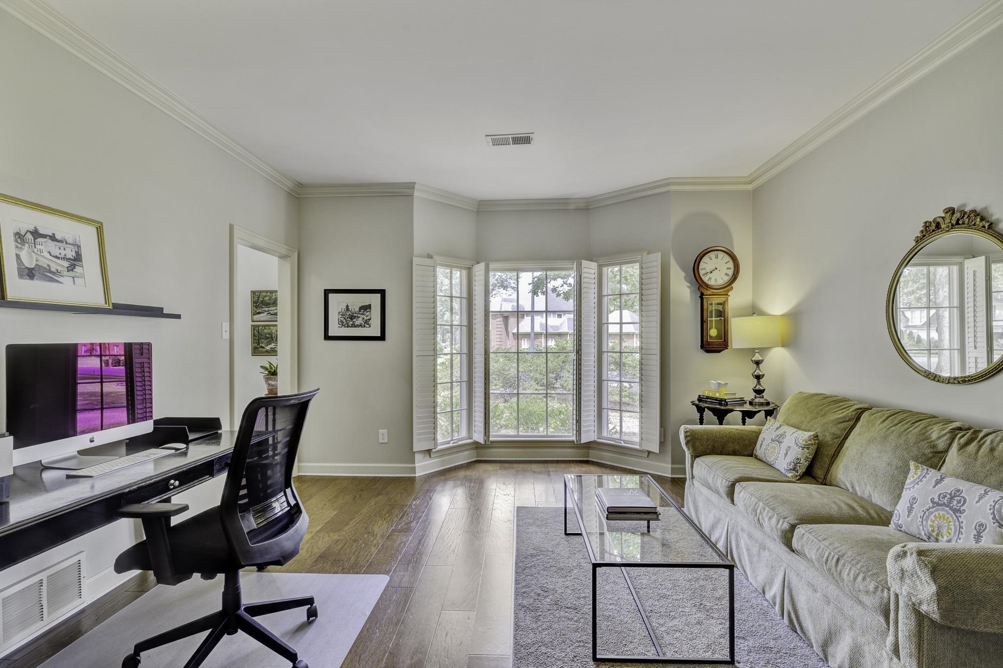 2104 NORTH BRIDGE DR