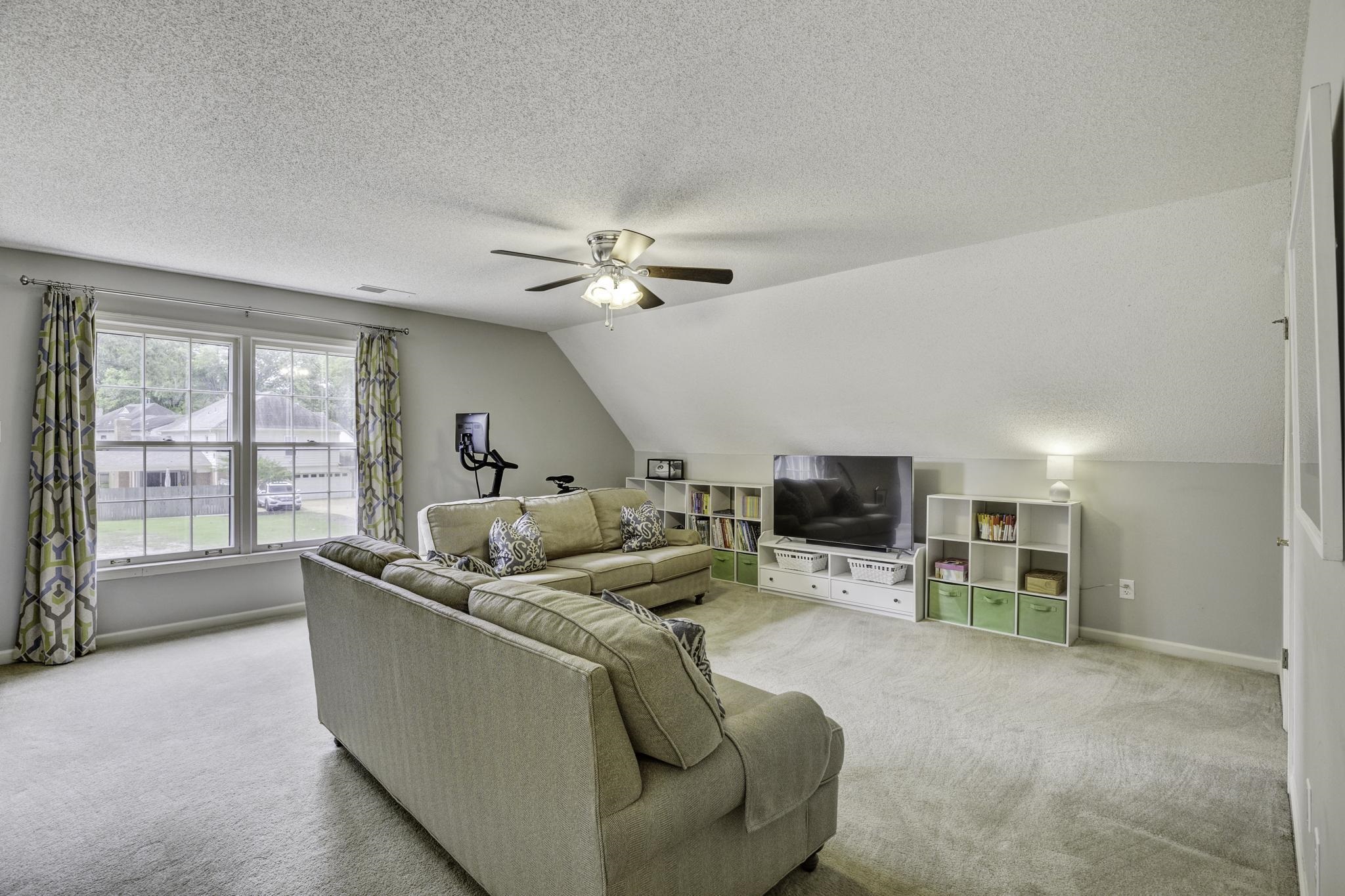 2104 NORTH BRIDGE DR