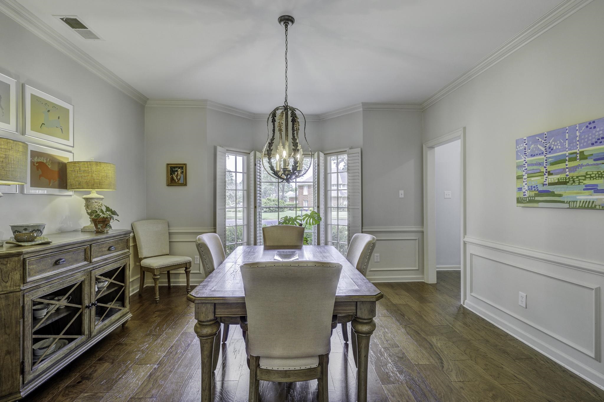 2104 NORTH BRIDGE DR