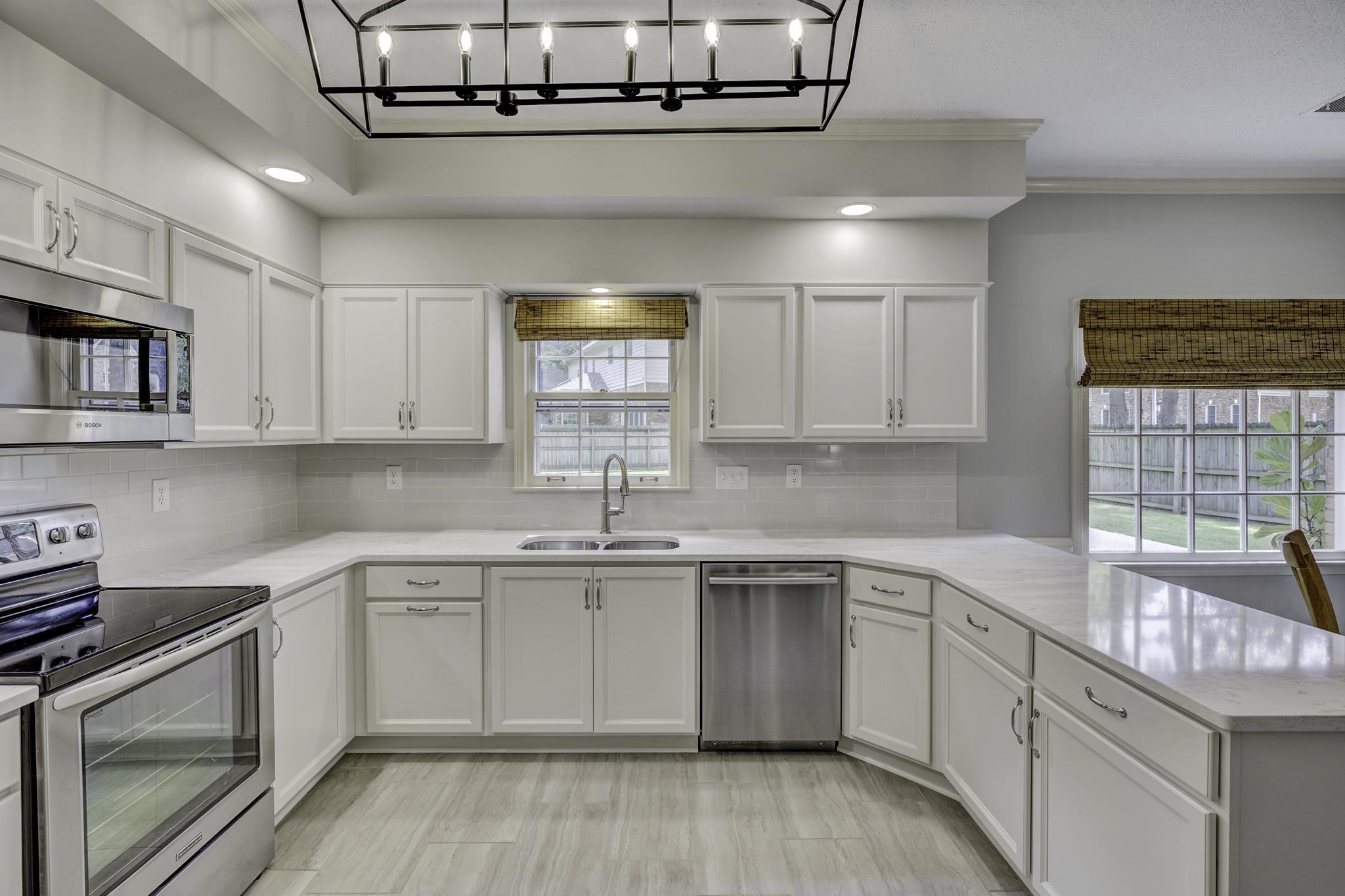 2104 NORTH BRIDGE DR