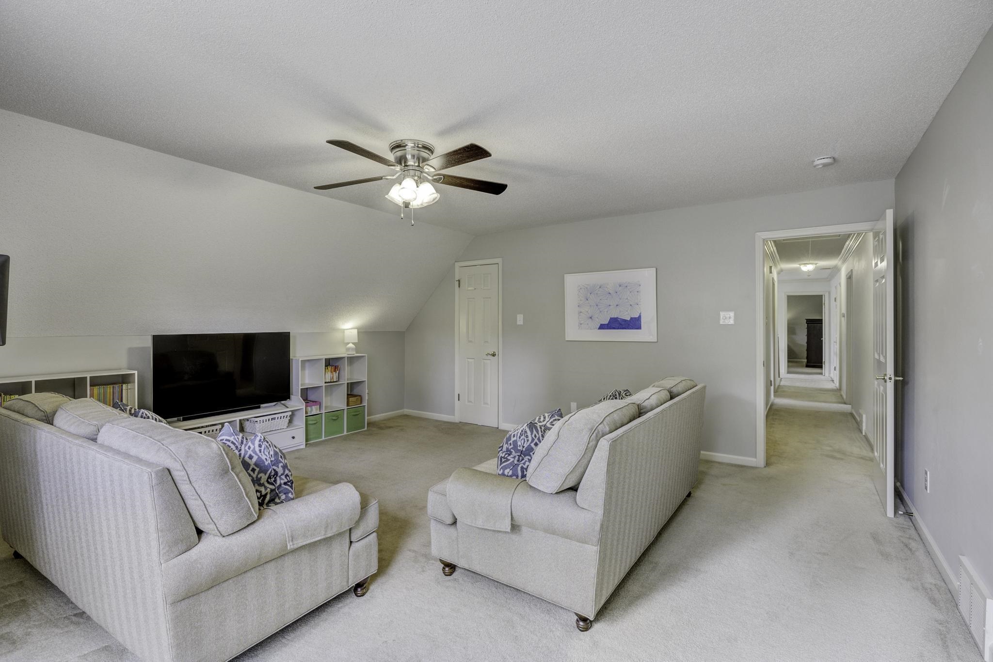 2104 NORTH BRIDGE DR