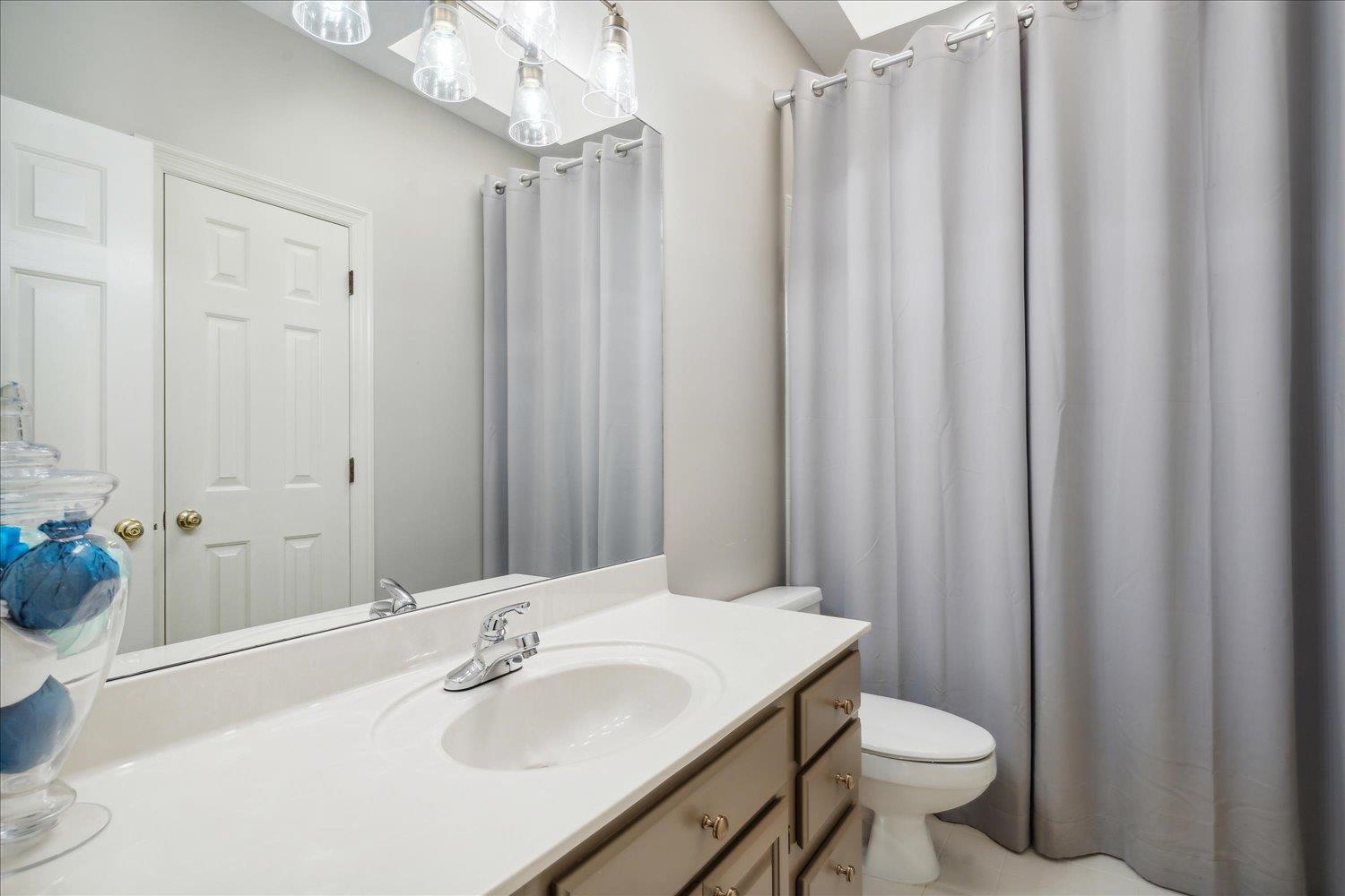 2888 GREEN PASTURES CV N