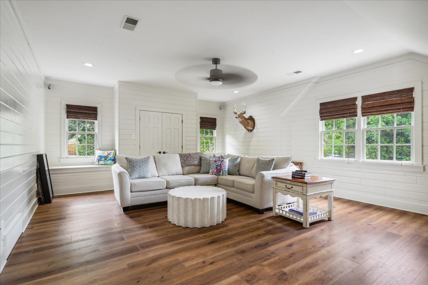 2888 GREEN PASTURES CV N