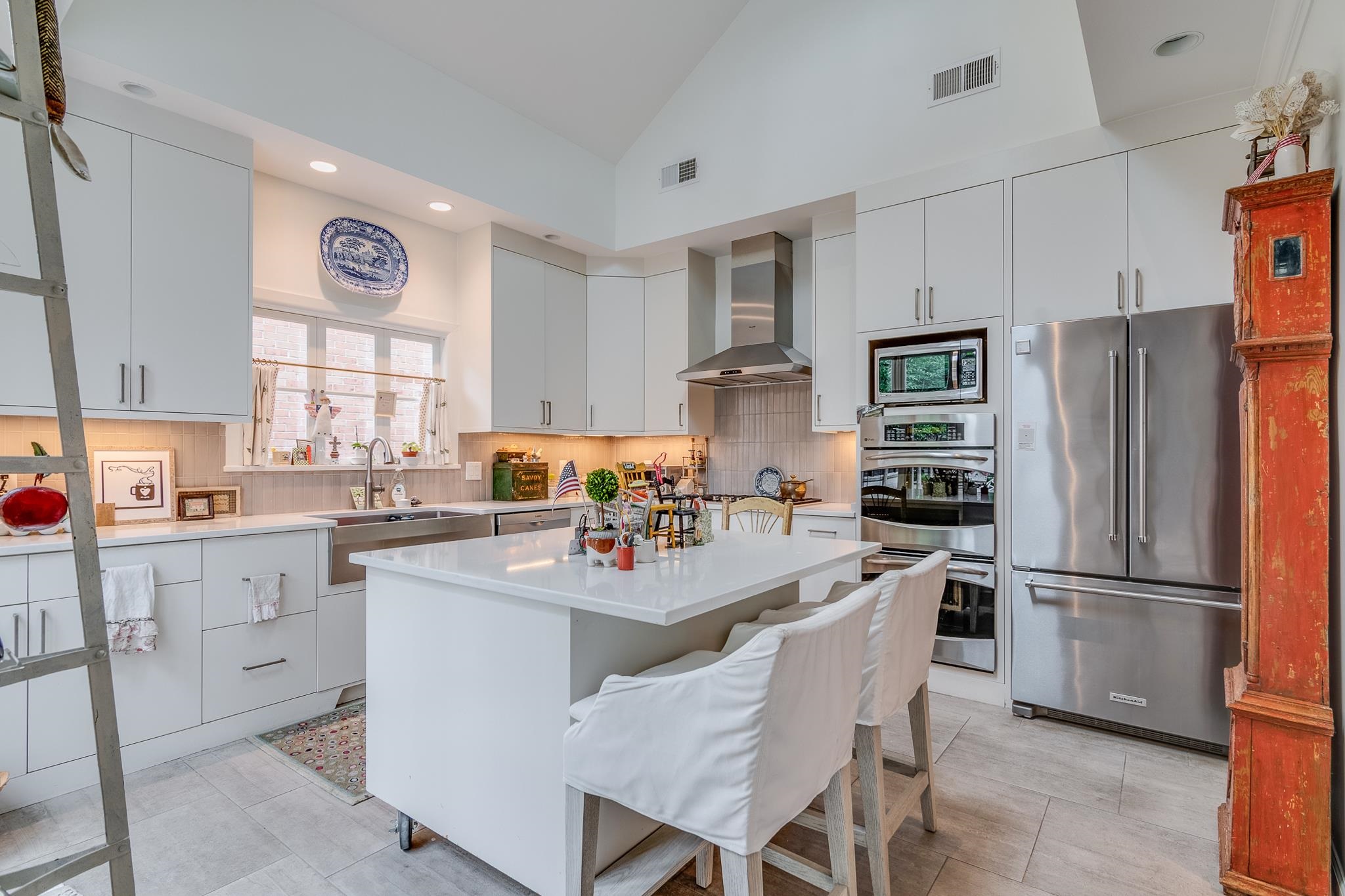 4028 DUMAINE WAY Unit: 75