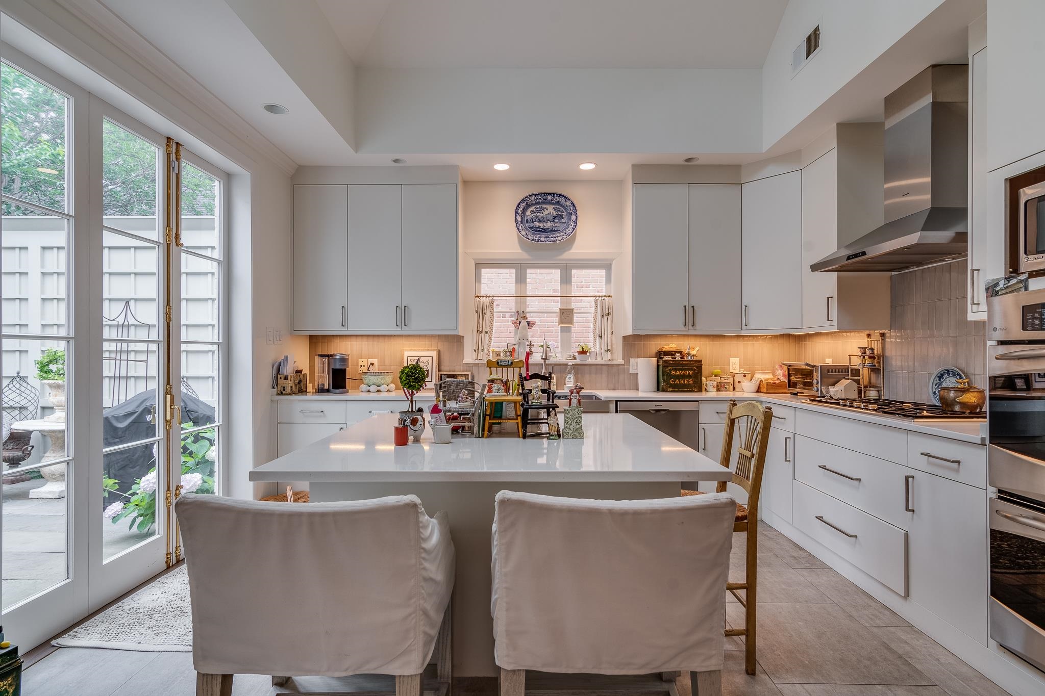 4028 DUMAINE WAY Unit: 75