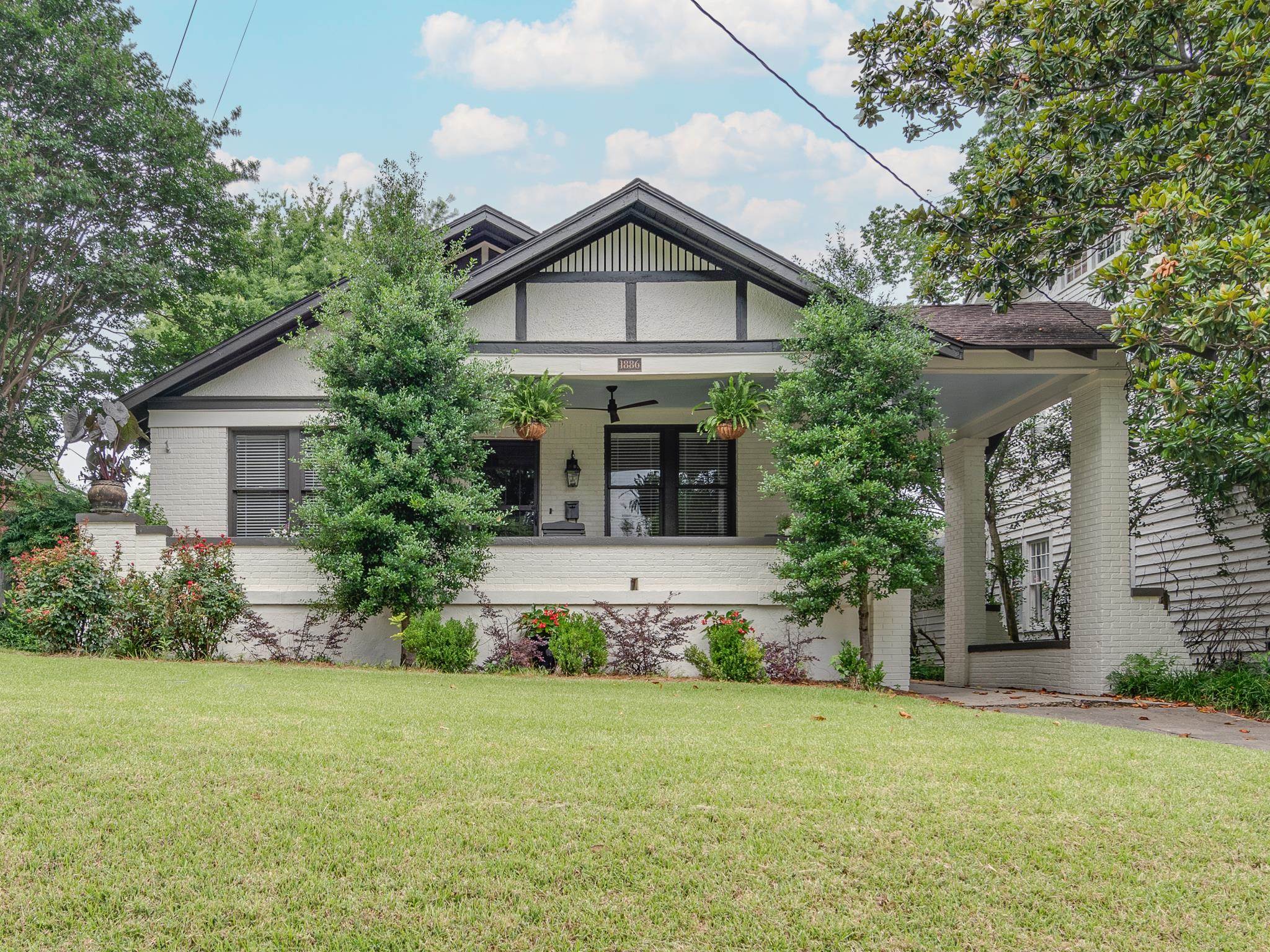 1886 HARBERT AVE
