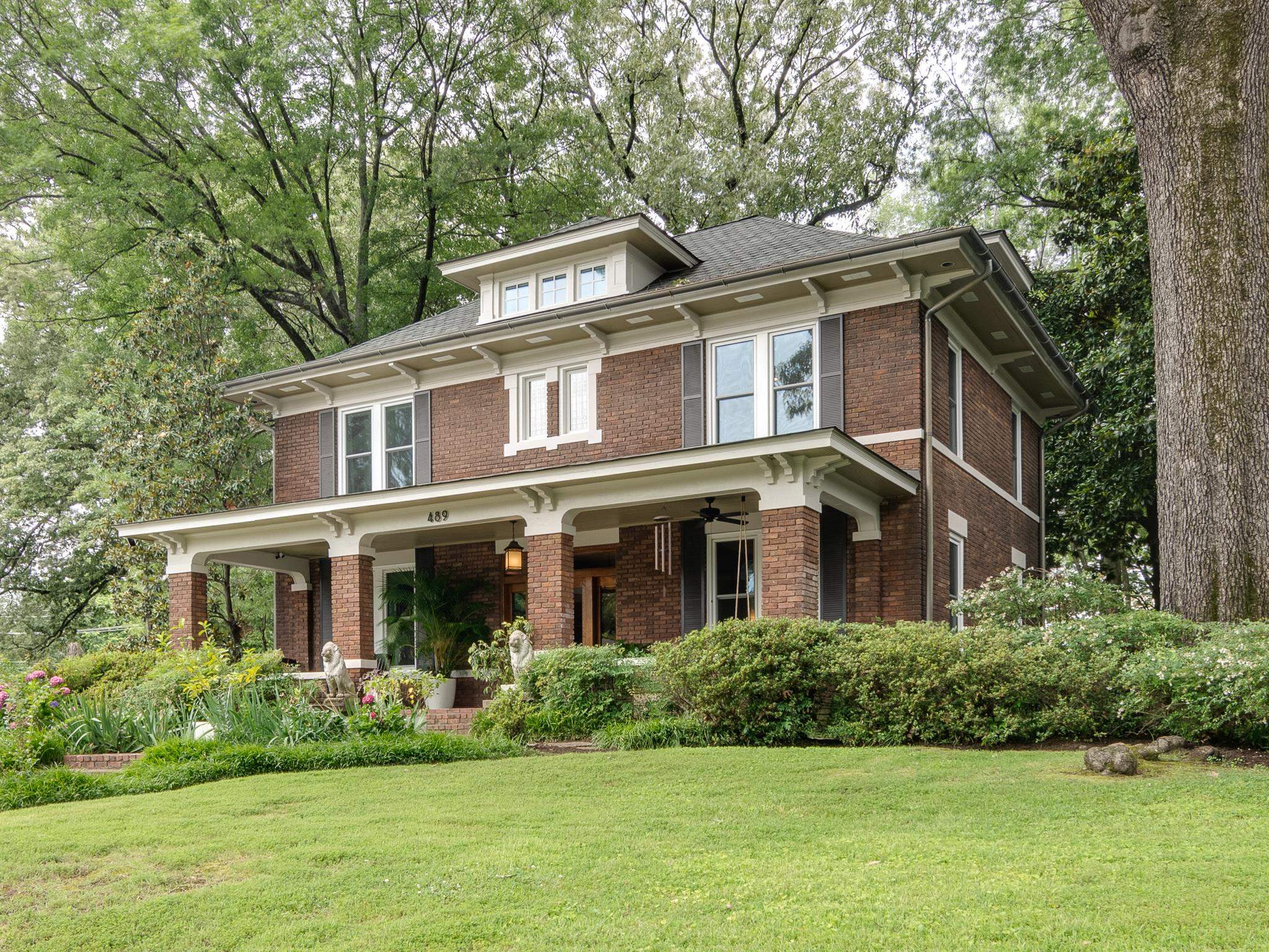 489 STONEWALL ST