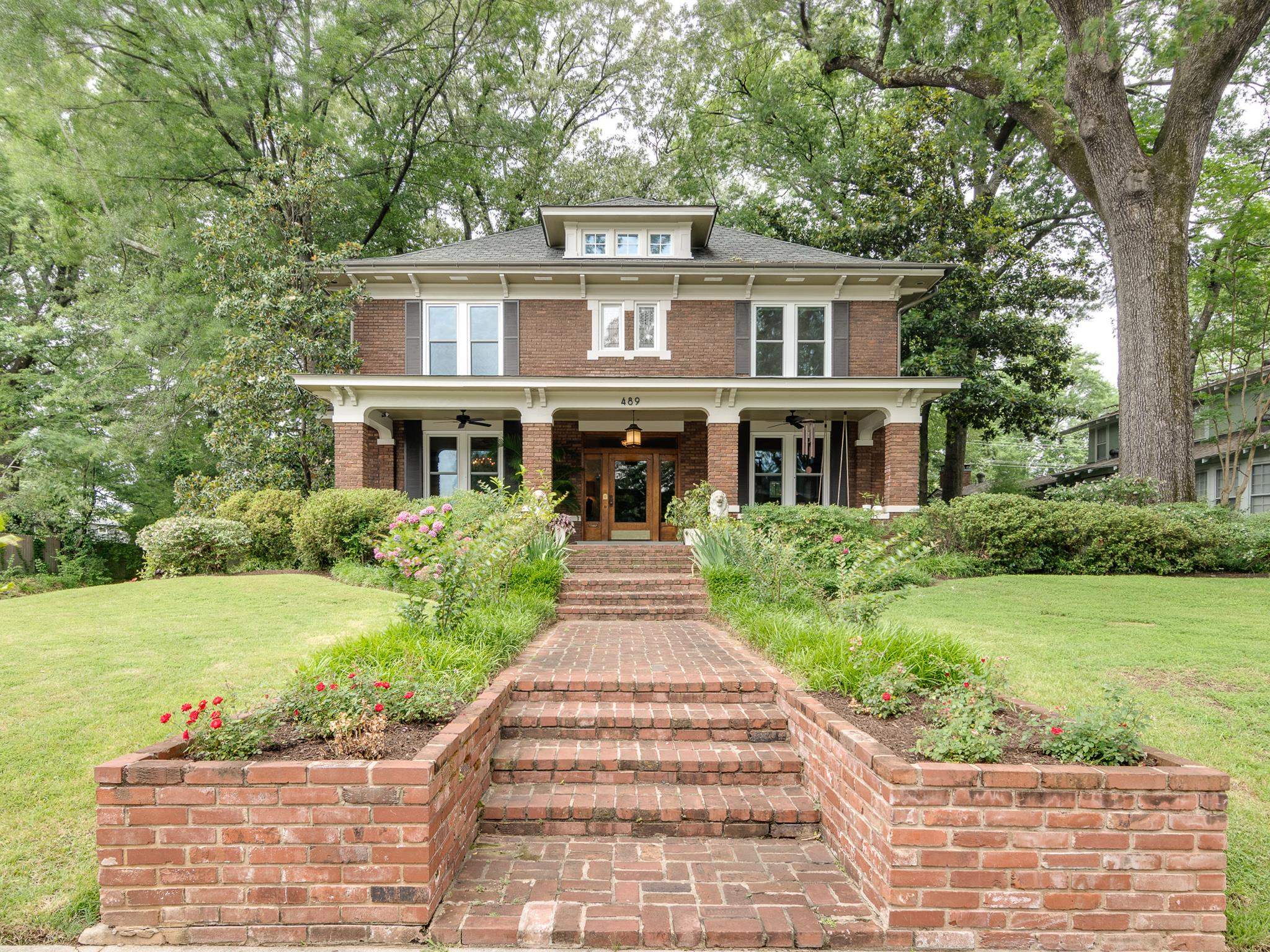 489 STONEWALL ST