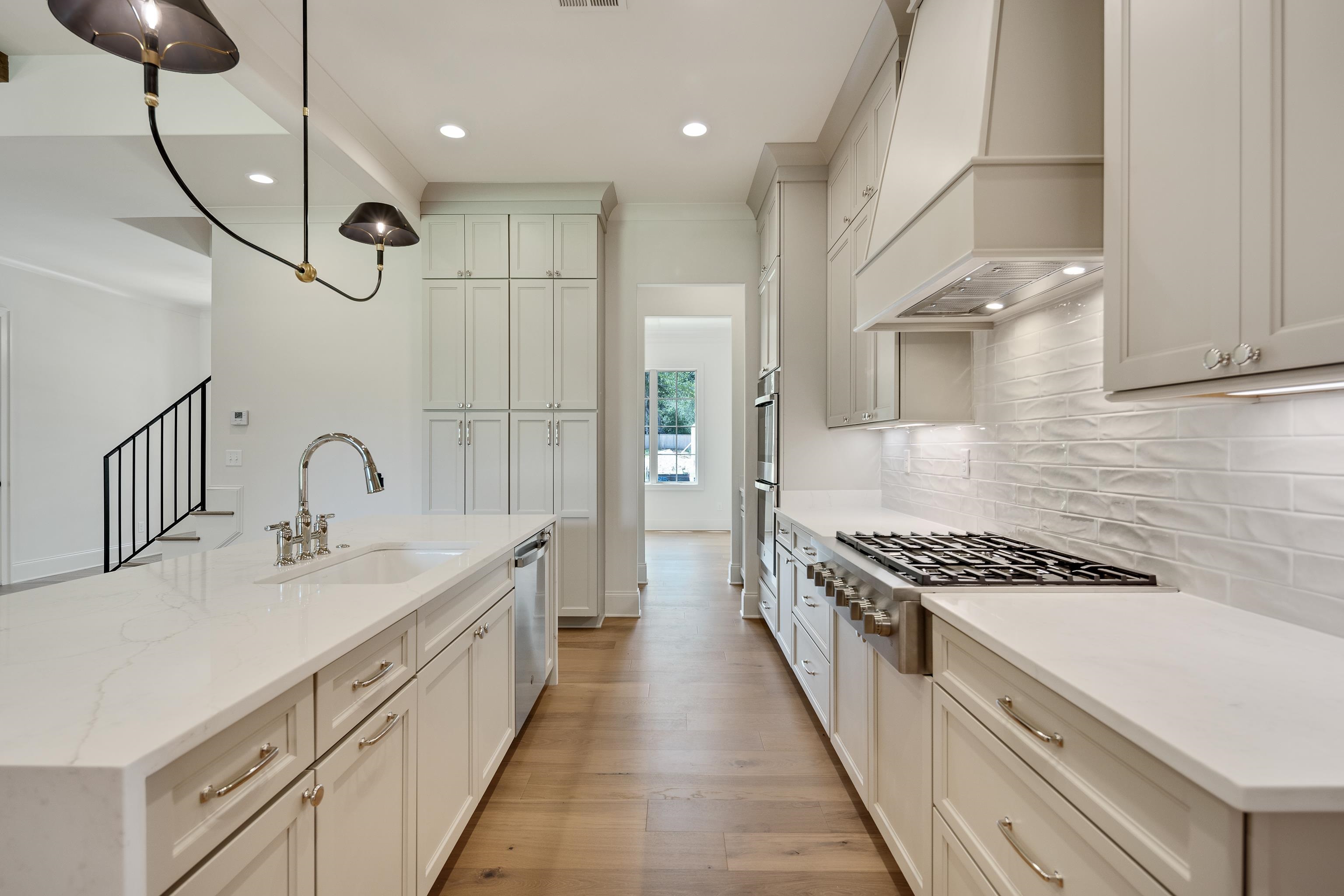 3650 SILVER LAUREL DR