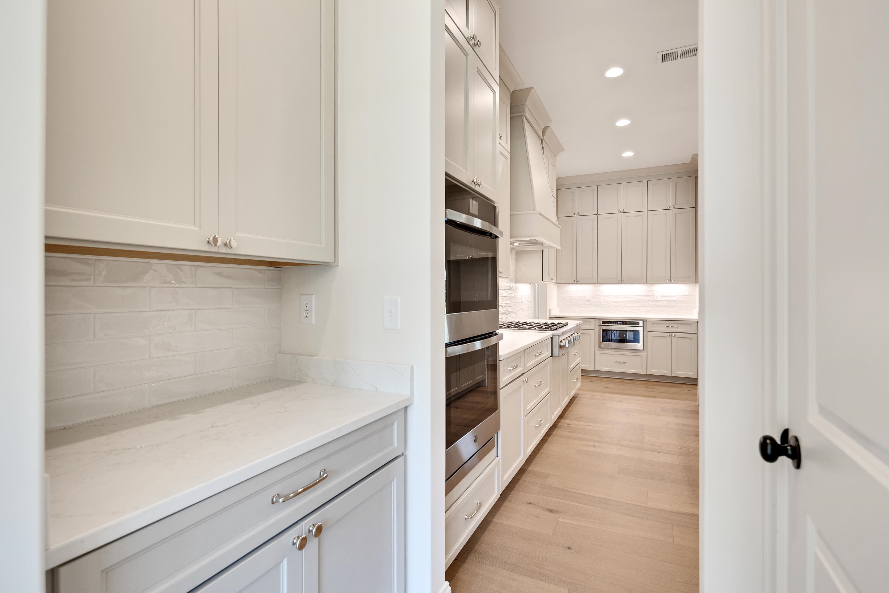 3650 SILVER LAUREL DR