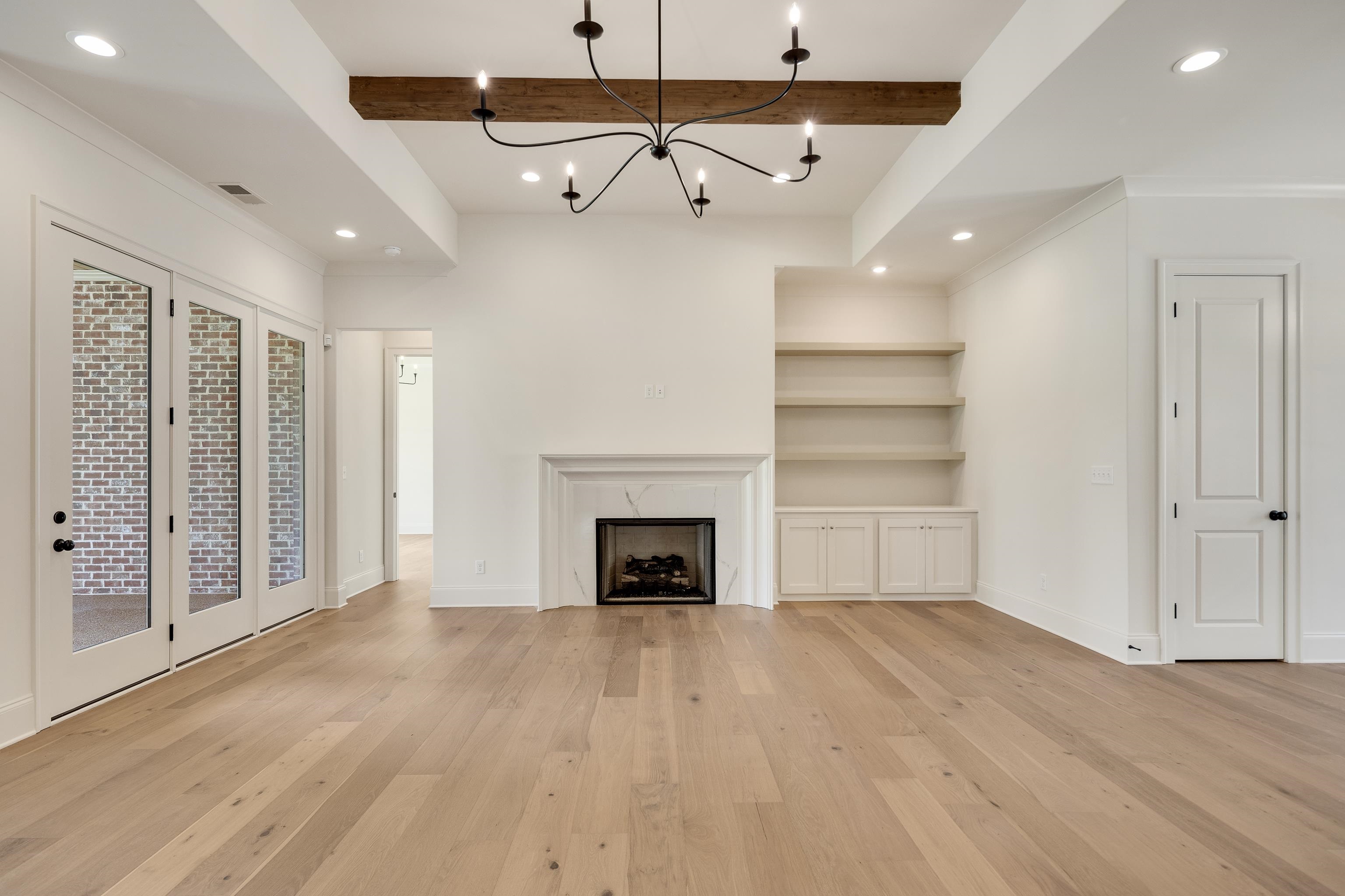 3650 SILVER LAUREL DR