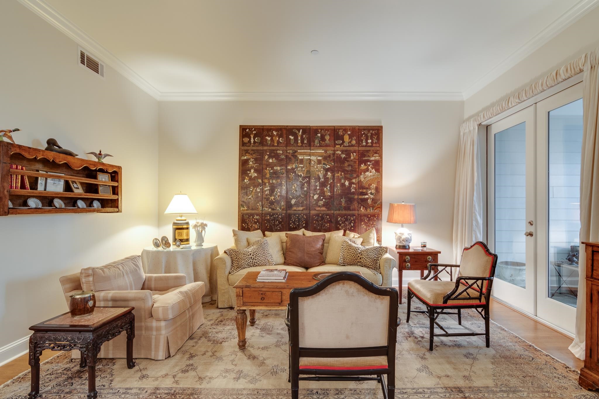 591 LEXINGTON CLUB CT Unit: 203