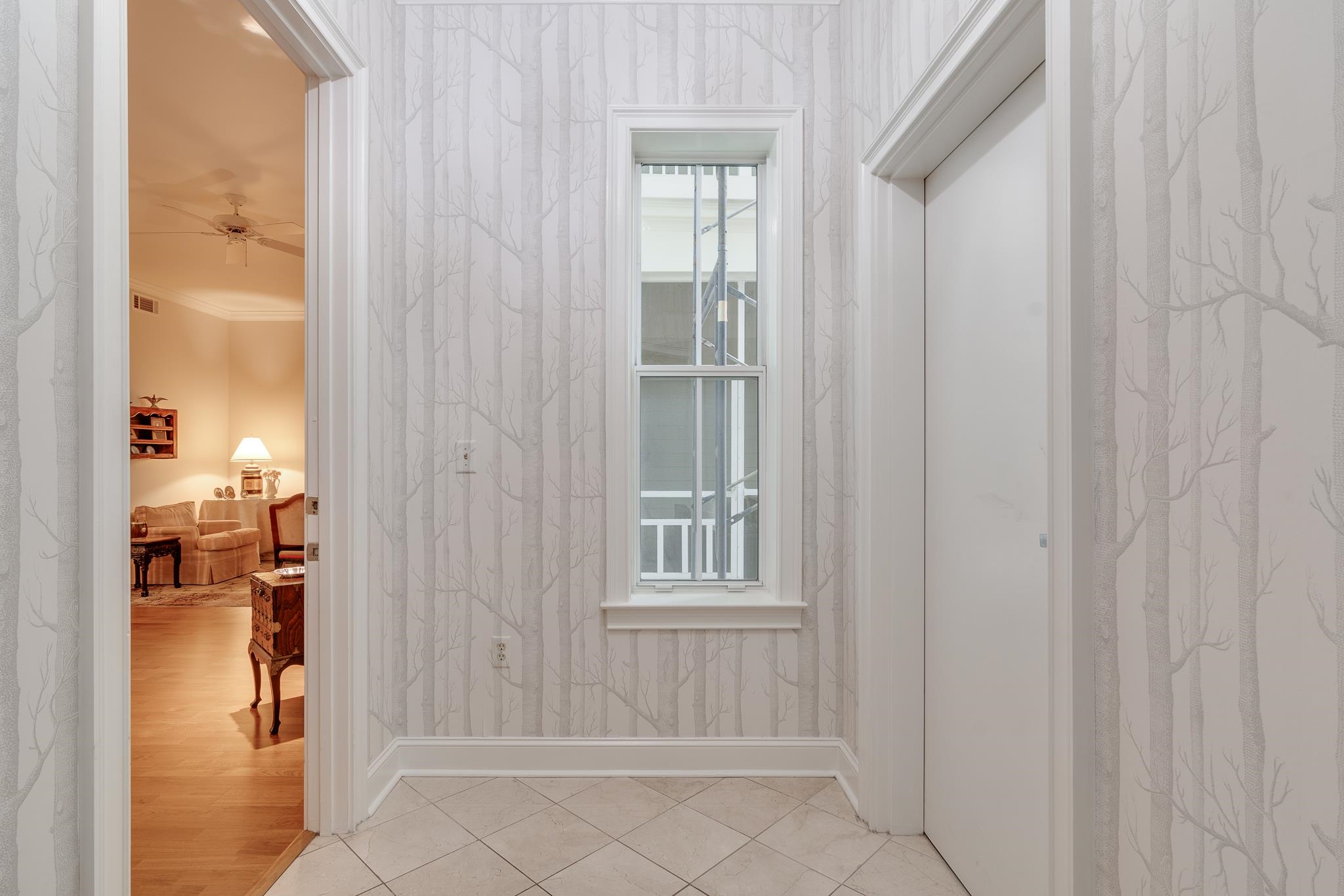 591 LEXINGTON CLUB CT Unit: 203