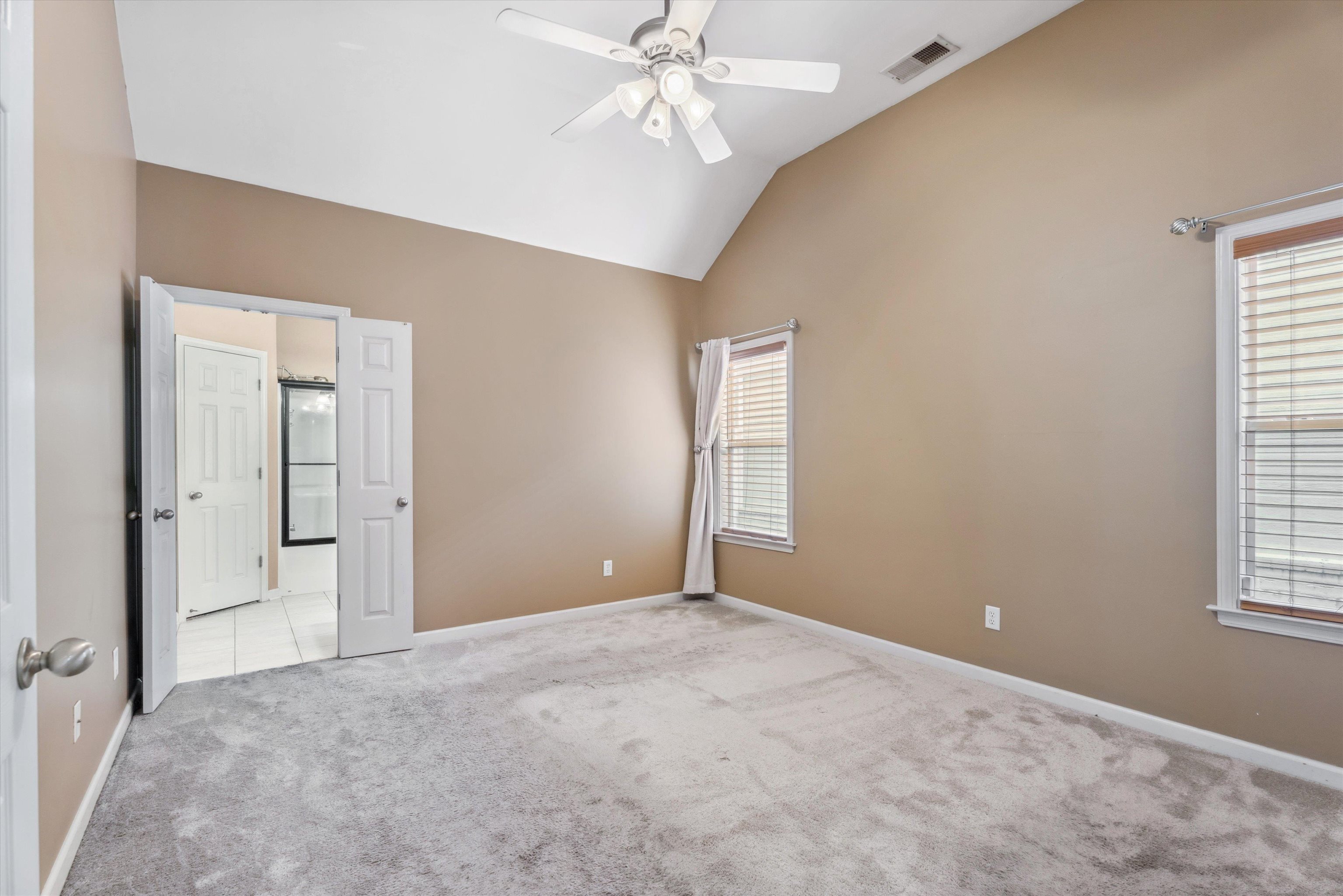 1332 ISLAND SHORE DR