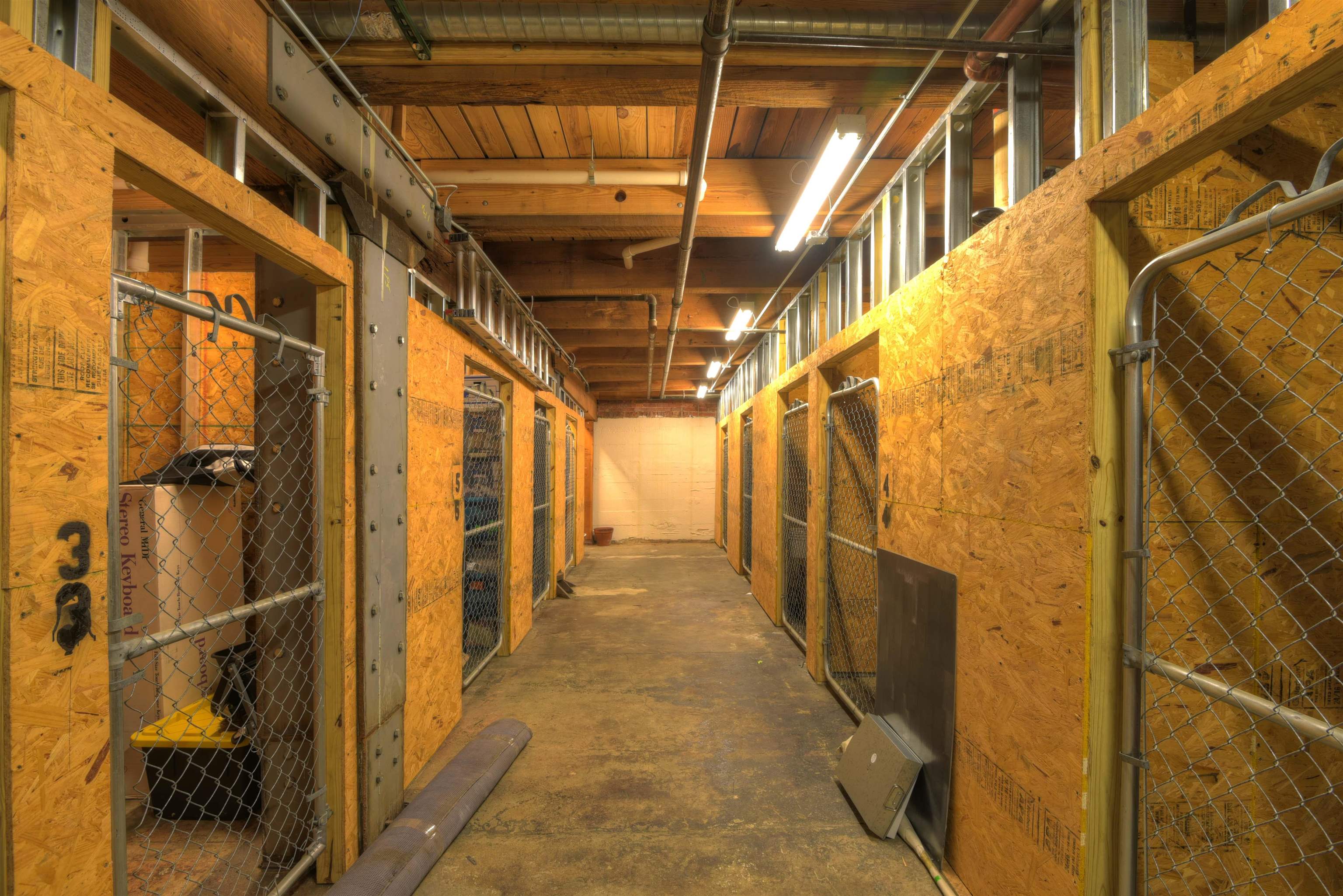 2 W G E PATTERSON AVE Unit: 216