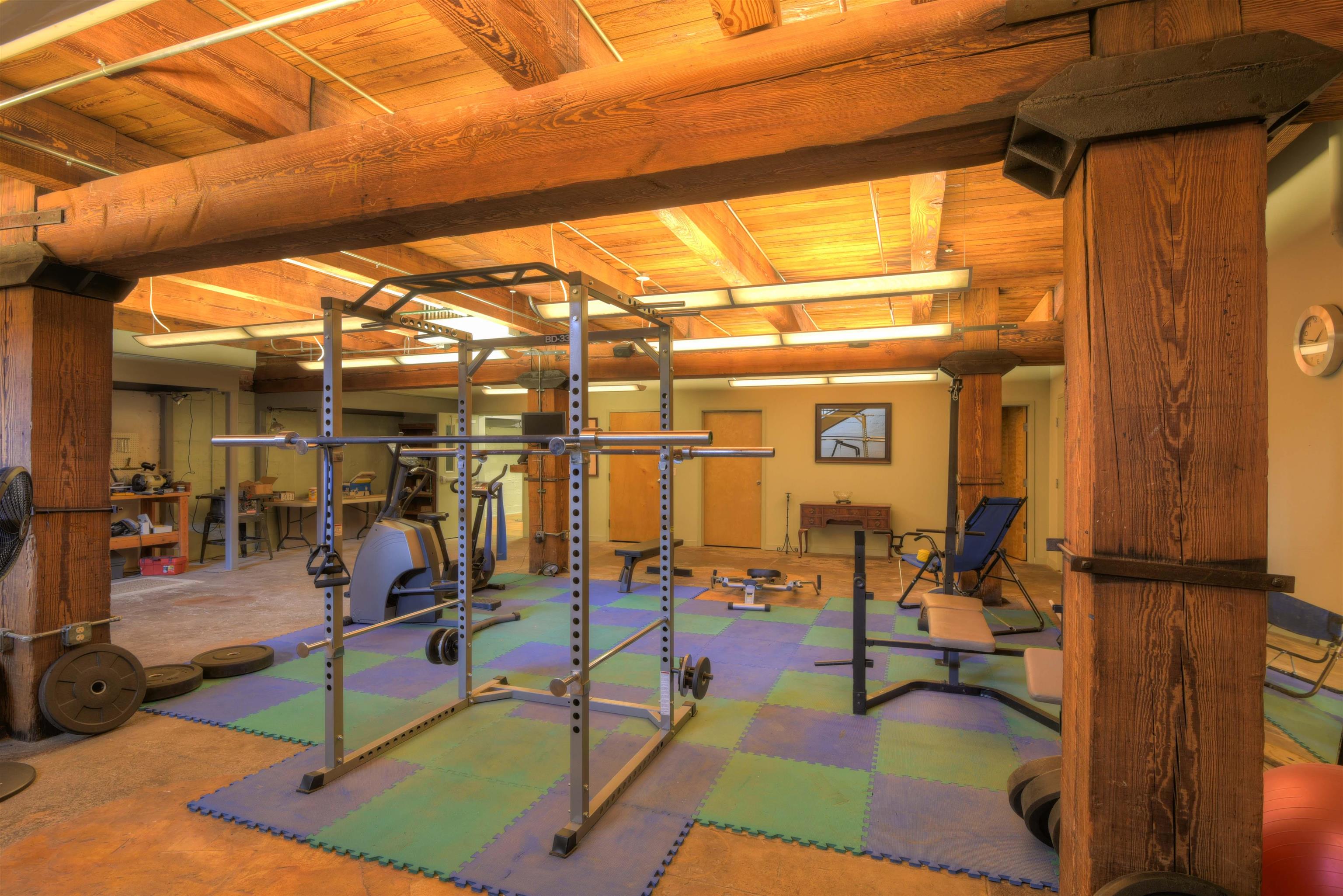 2 W G E PATTERSON AVE Unit: 216