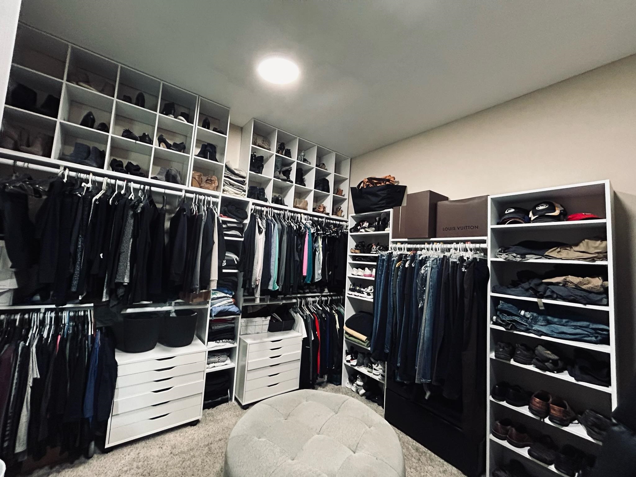 9686 GRAYS HOLLOW CV