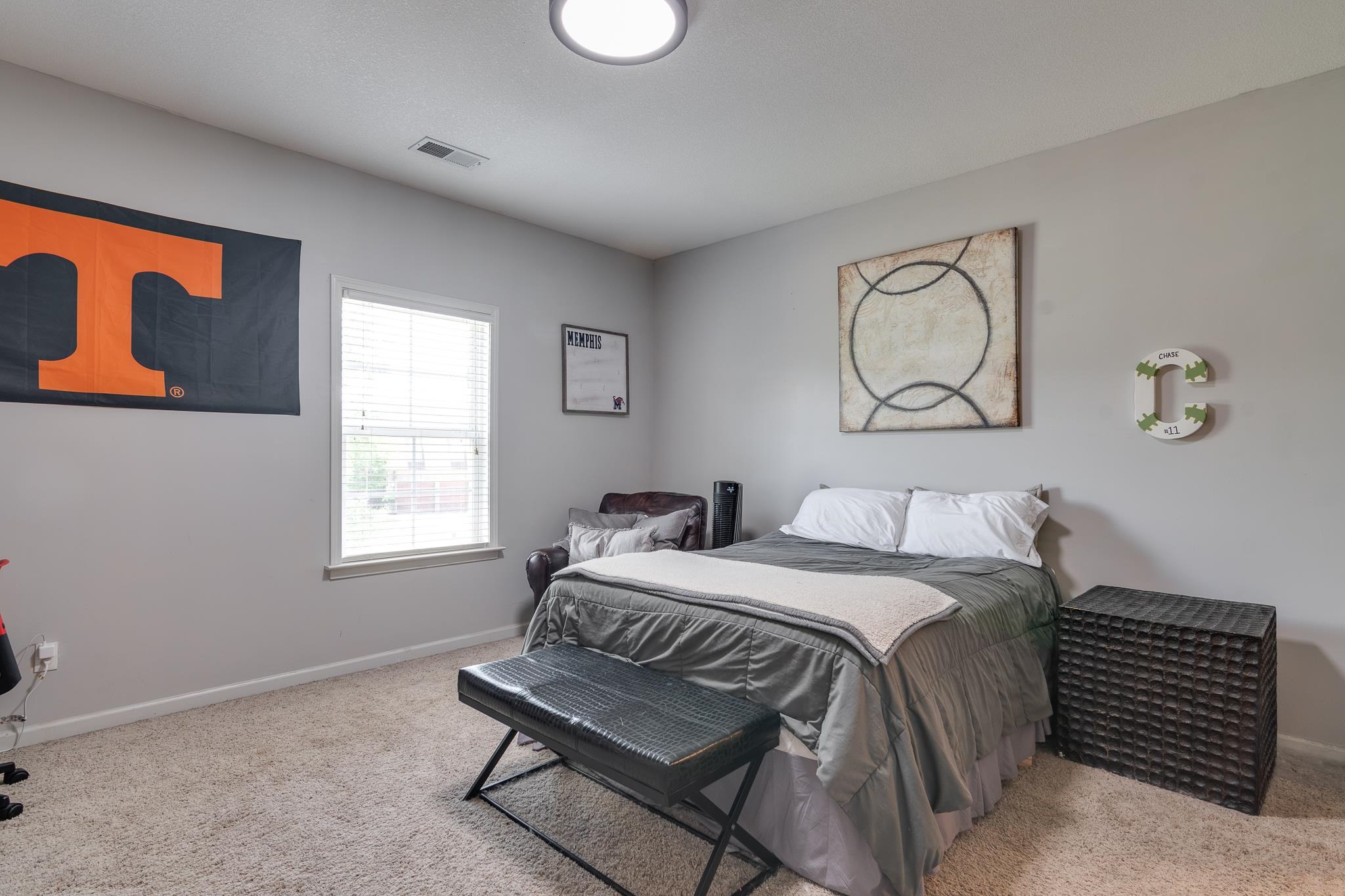 9686 GRAYS HOLLOW CV