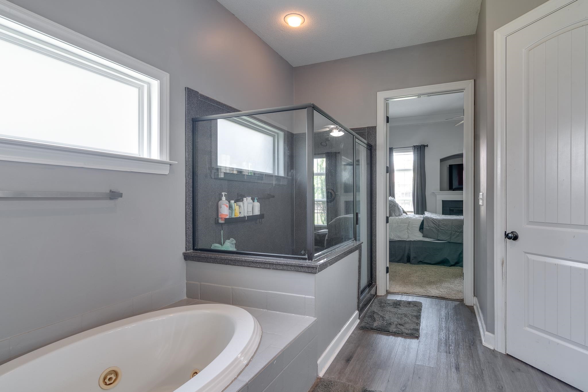 9686 GRAYS HOLLOW CV