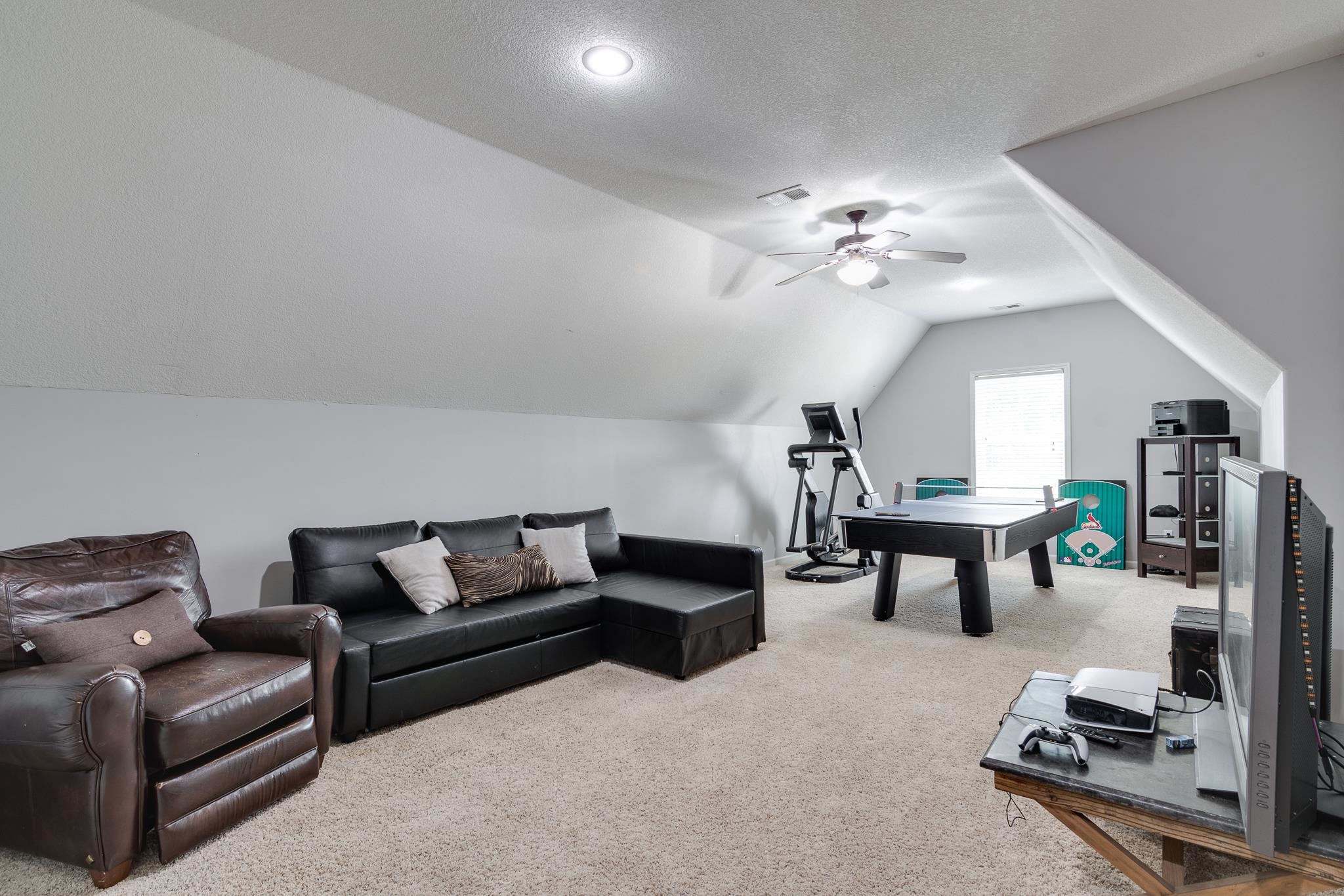 9686 GRAYS HOLLOW CV