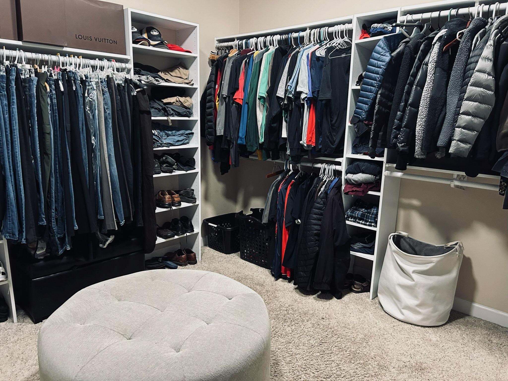 9686 GRAYS HOLLOW CV