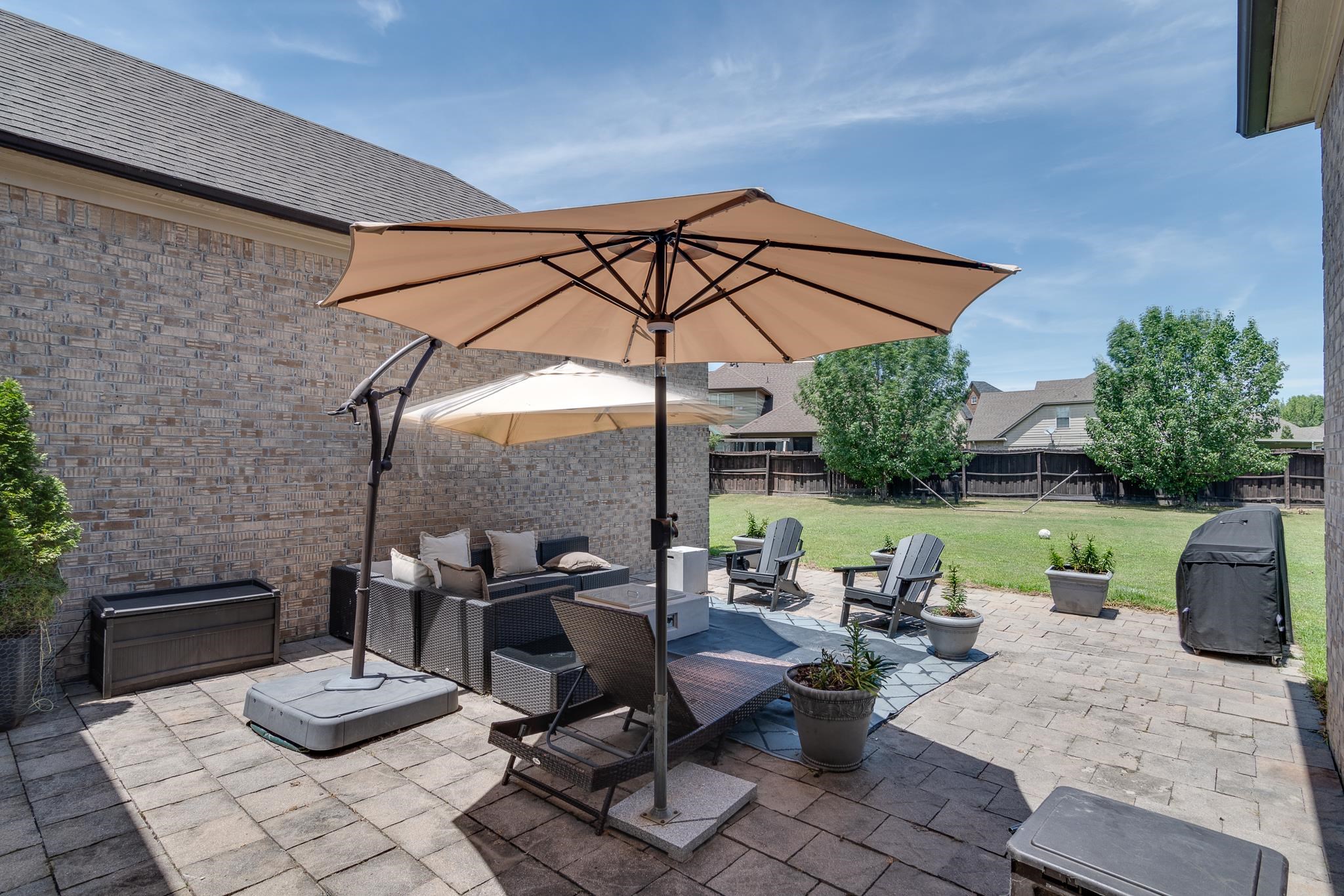 9686 GRAYS HOLLOW CV