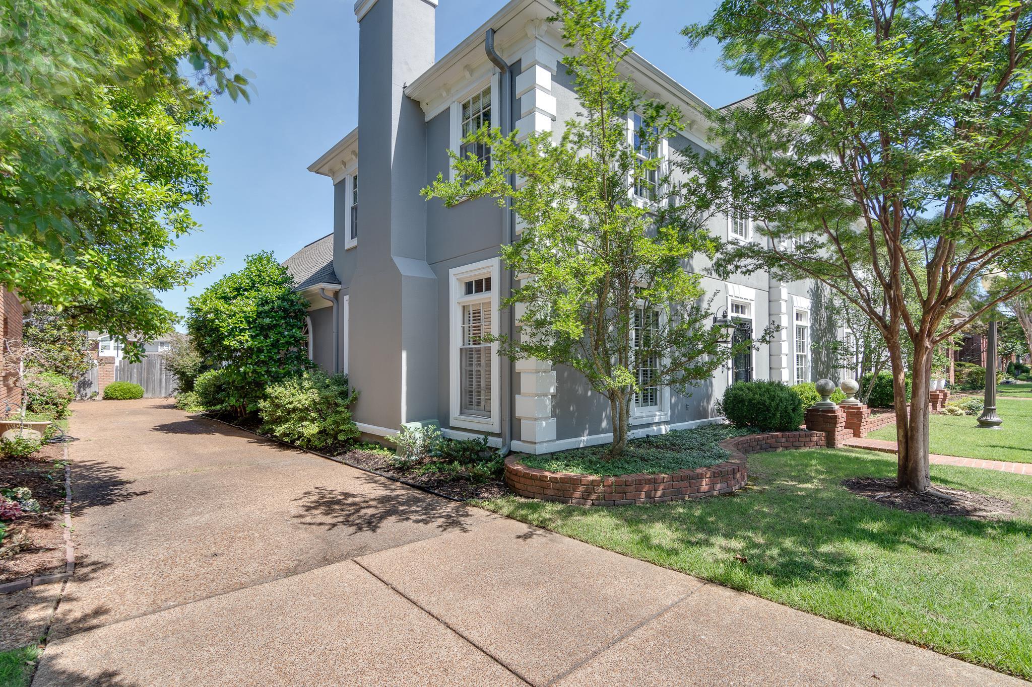 244 BREMINGTON PLACE DR