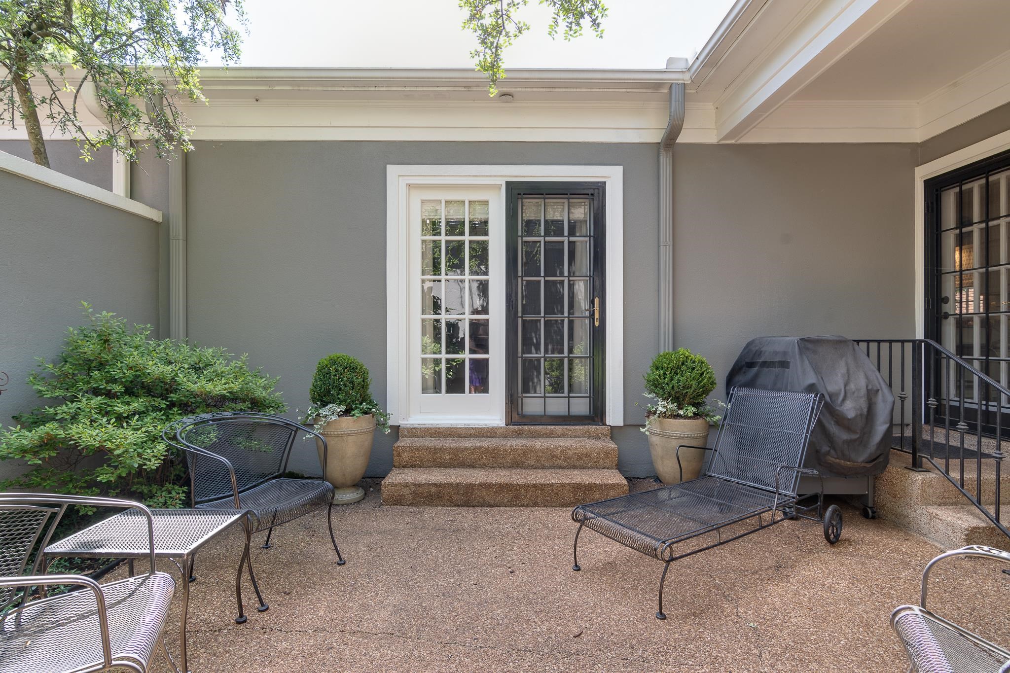 244 BREMINGTON PLACE DR