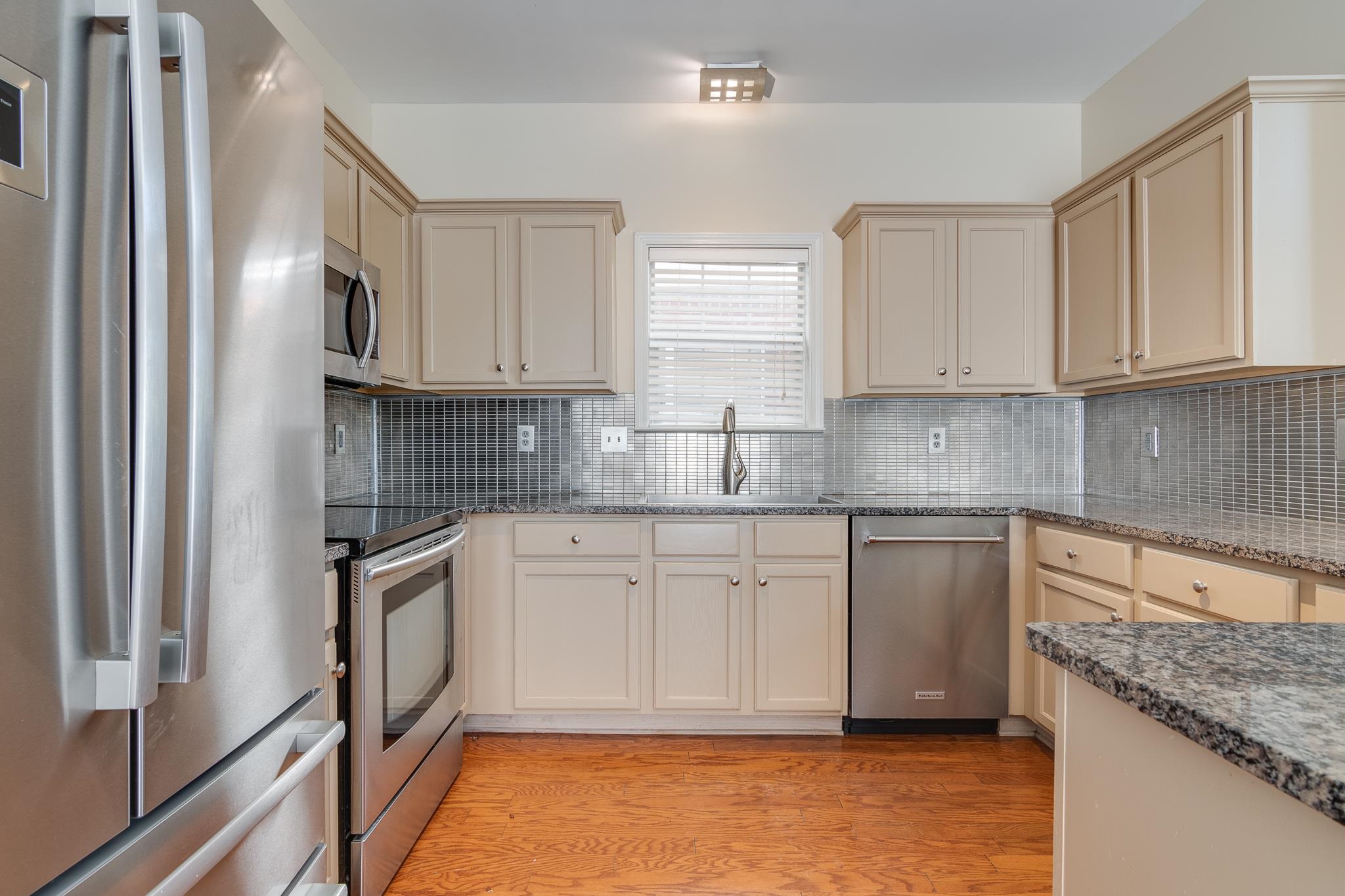 331 FOUNTAIN RIVER DR