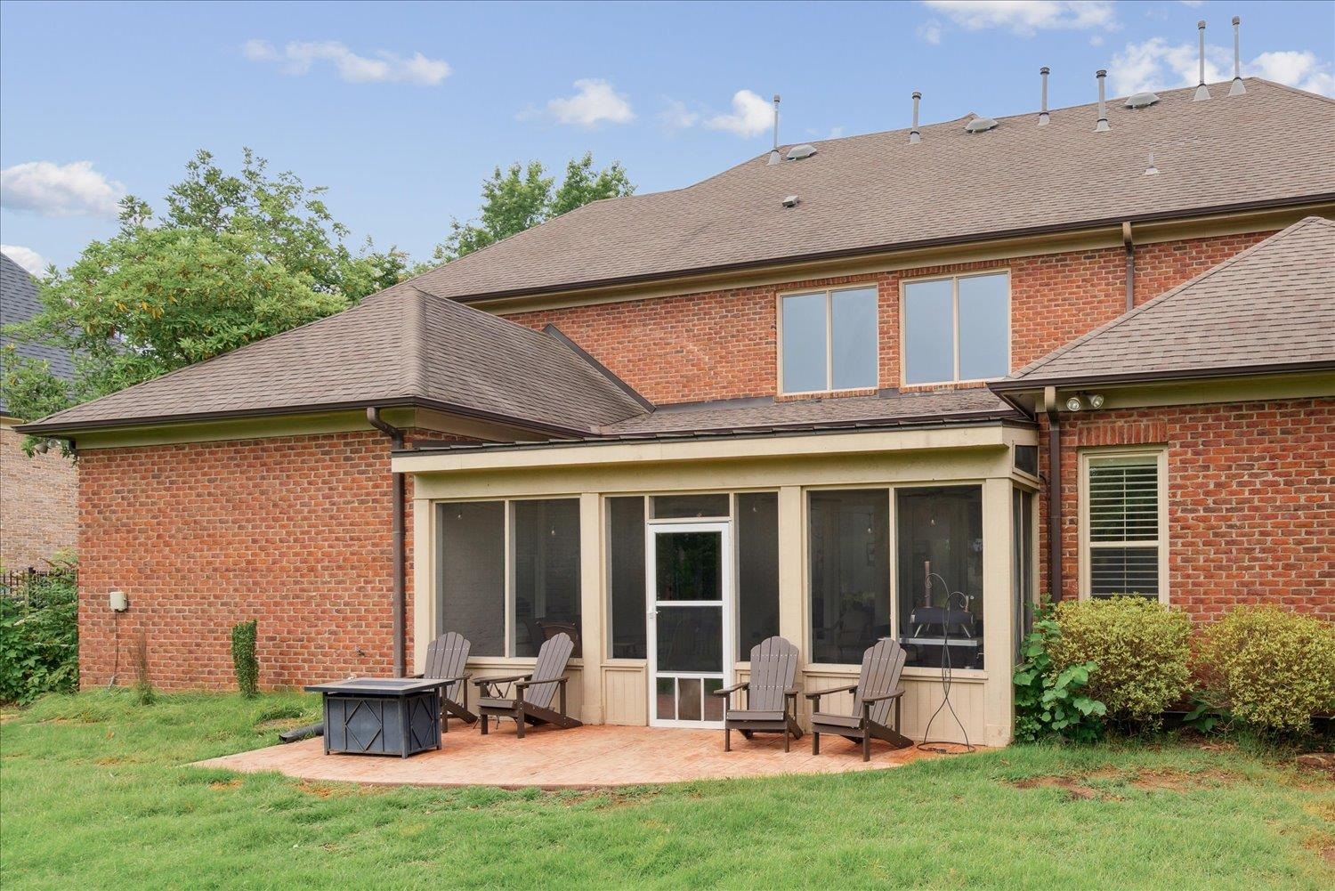 1260 E BRAY PARK DR