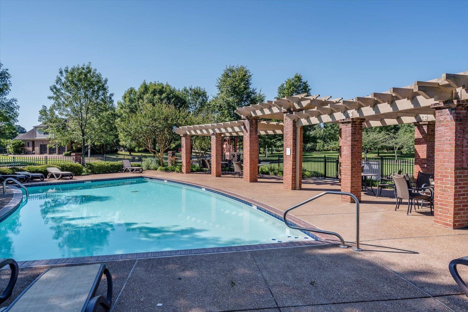 1260 E BRAY PARK DR