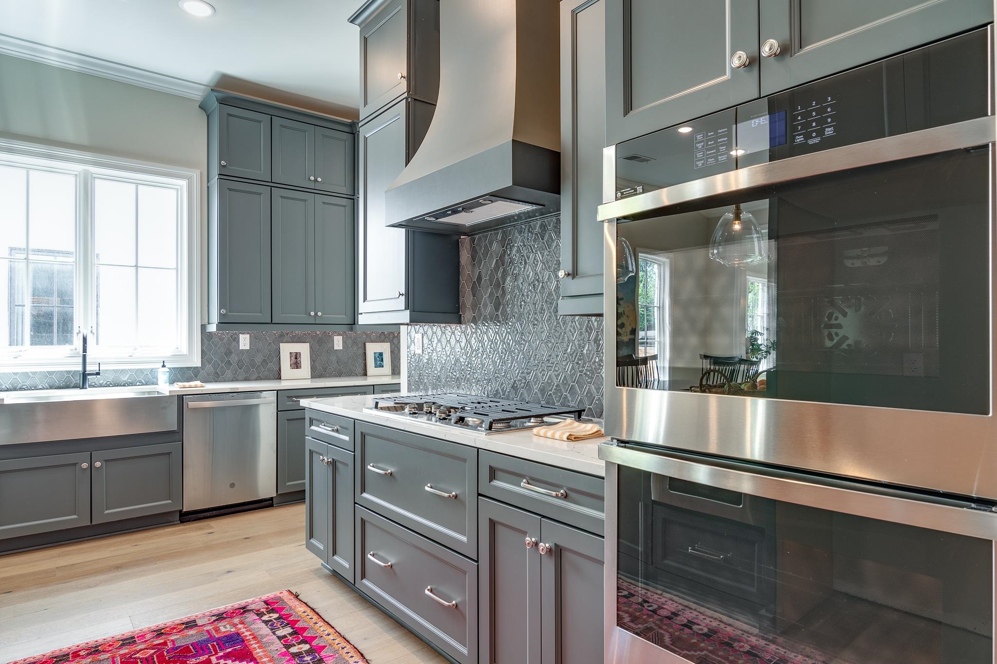 1402 CLUB GARDENS PL