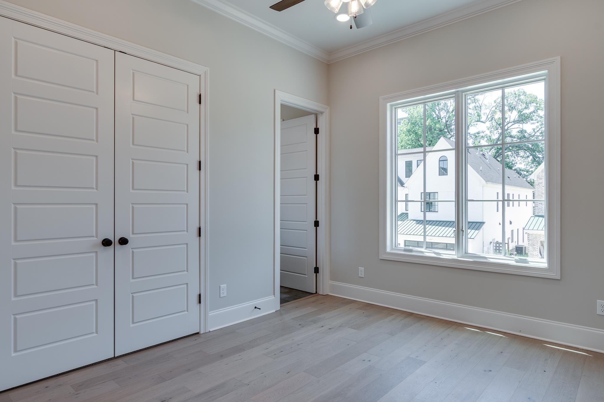 1402 CLUB GARDENS PL