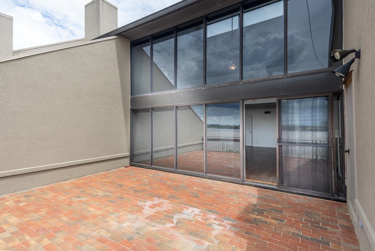 335 RIVERBLUFF PL Unit: 3