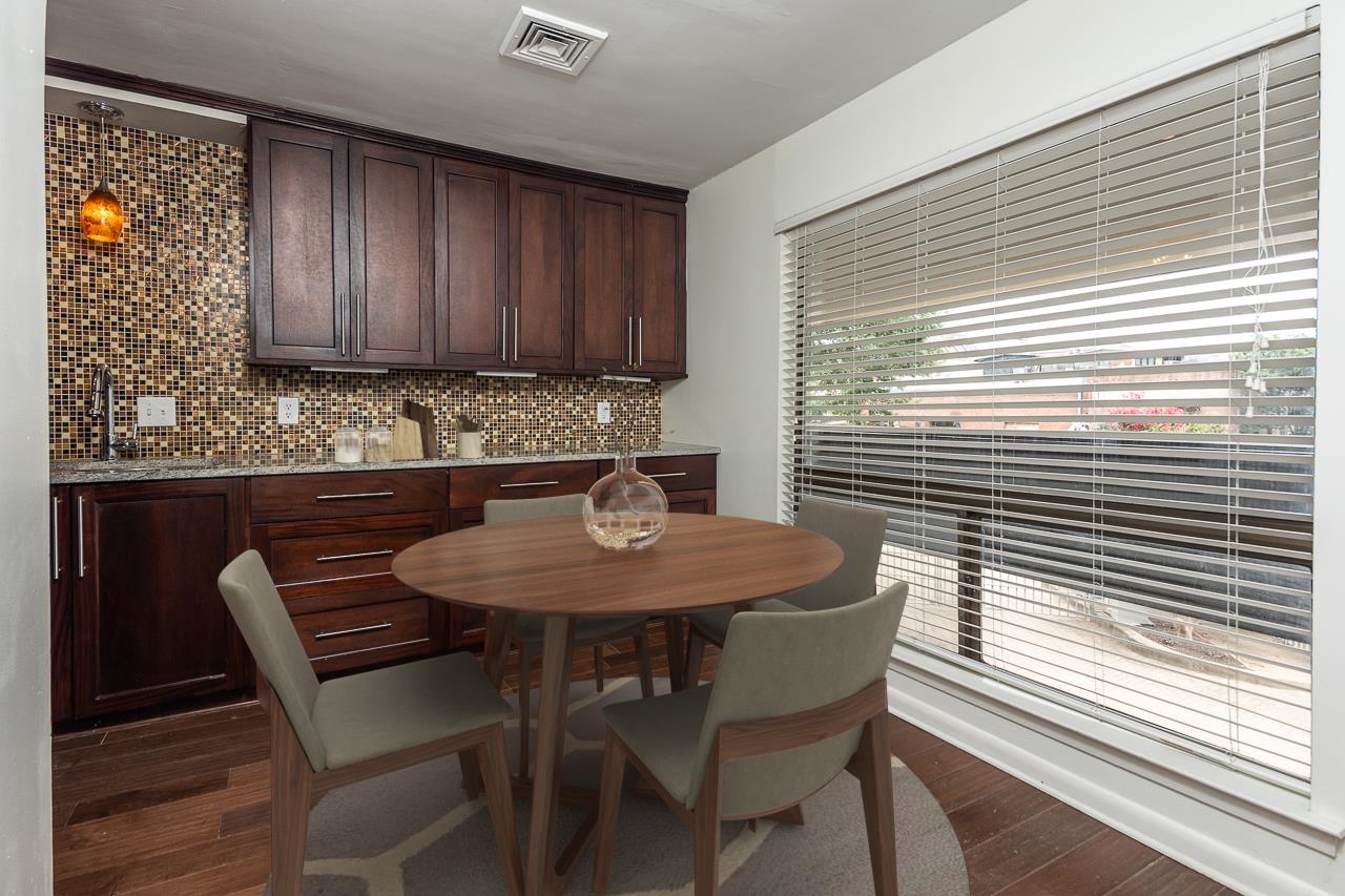 335 RIVERBLUFF PL Unit: 3