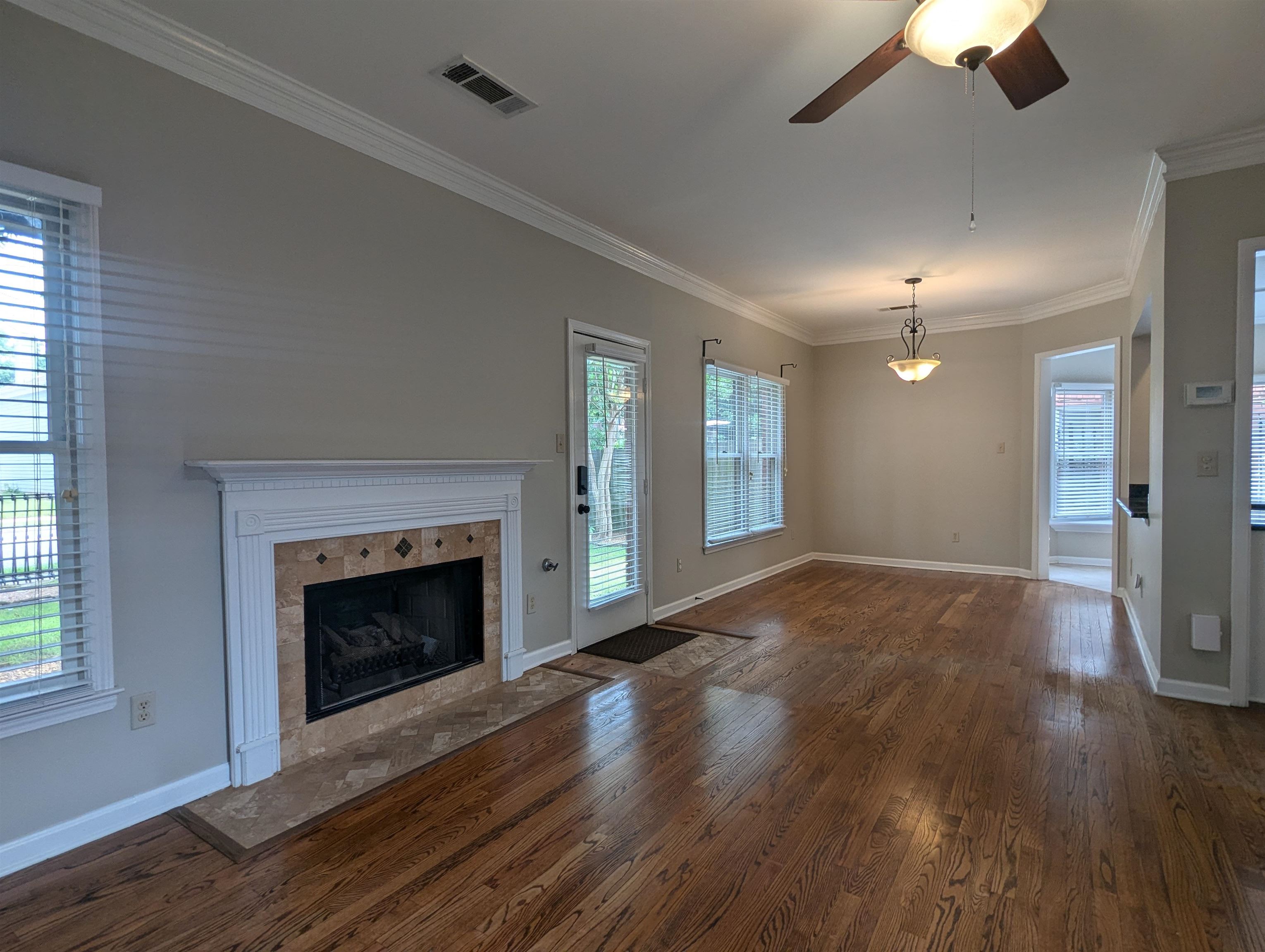 150 RIVERWALK PL