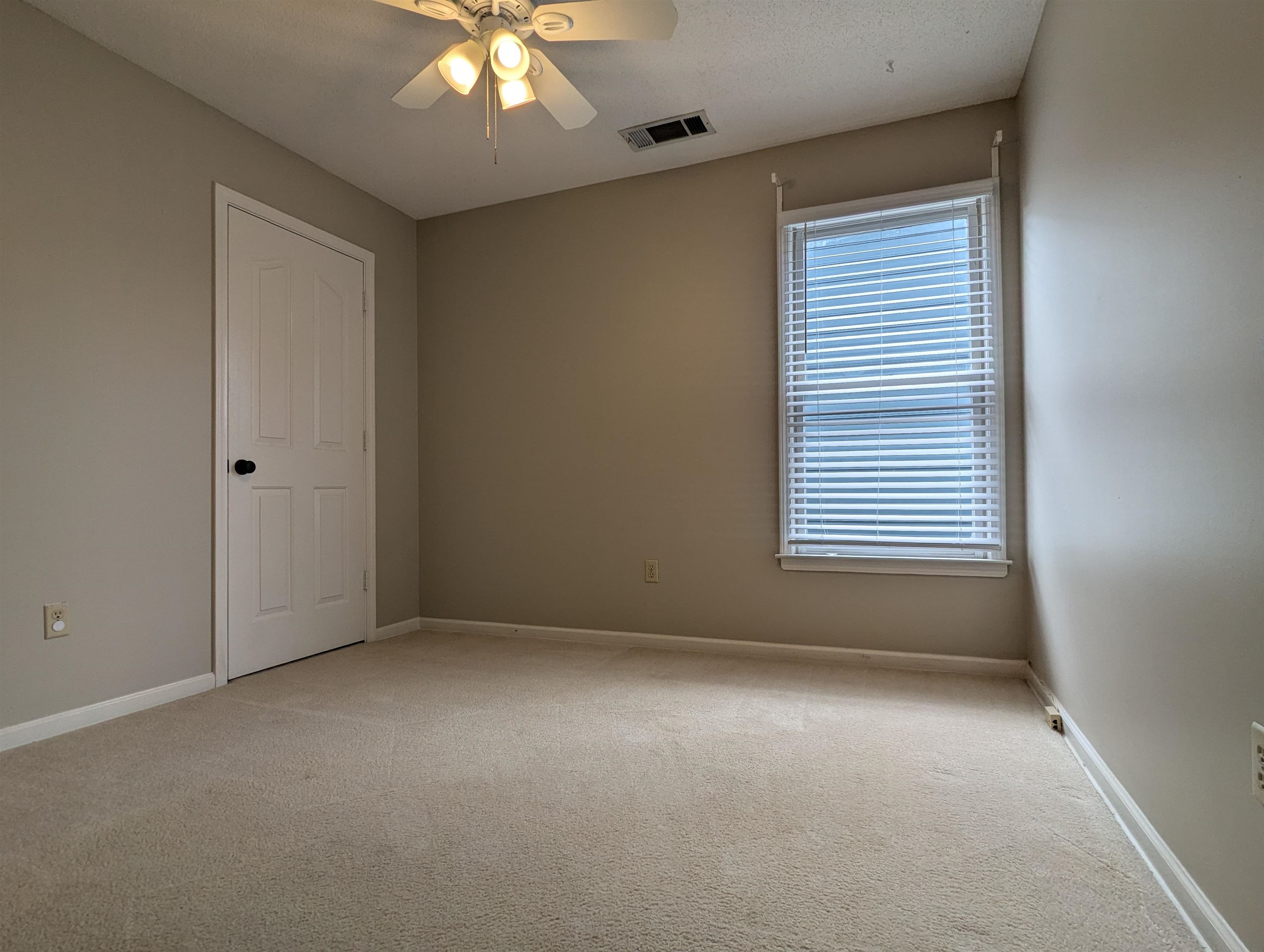 150 RIVERWALK PL