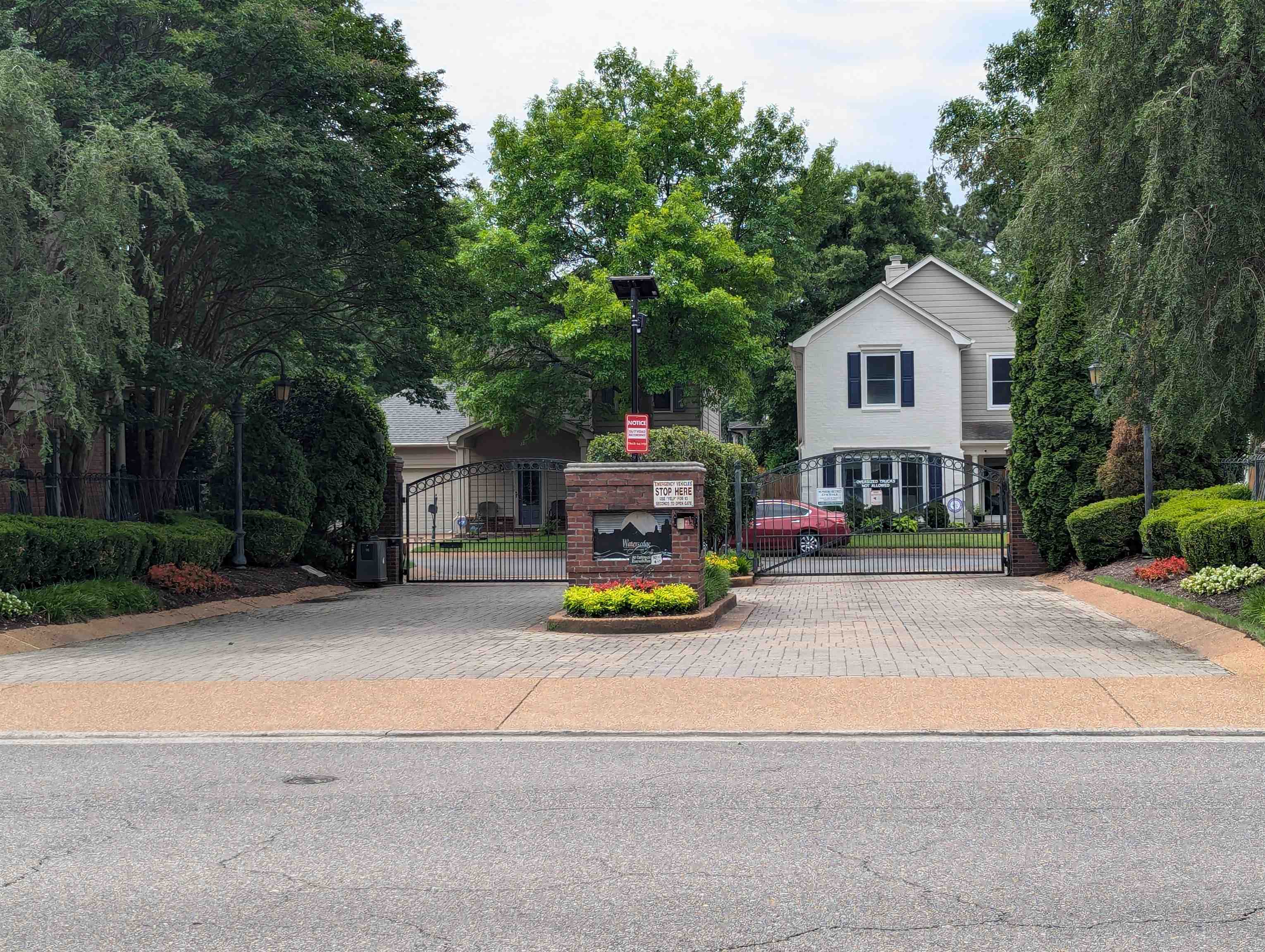 150 RIVERWALK PL