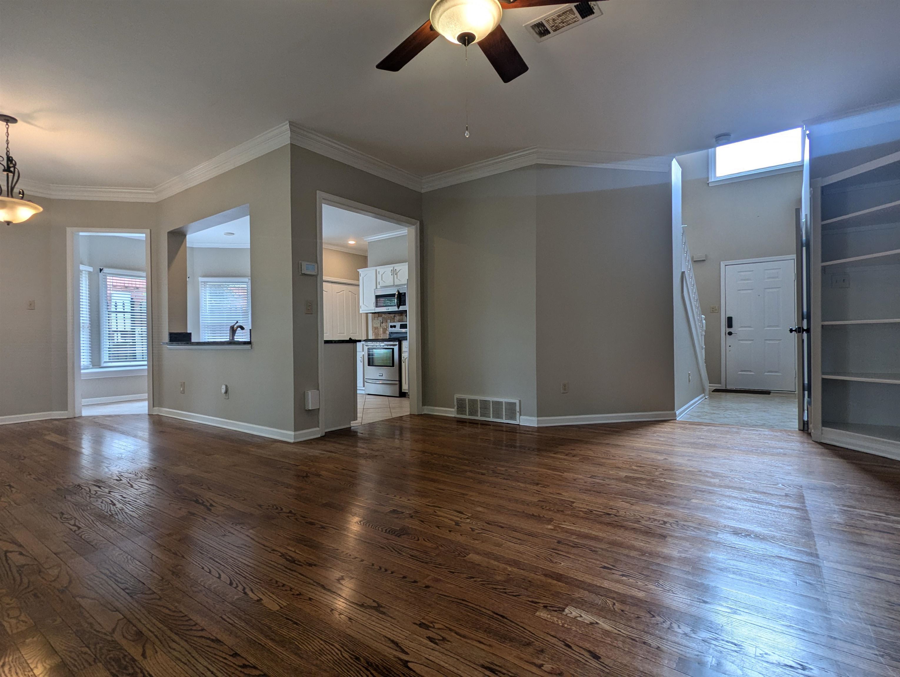 150 RIVERWALK PL