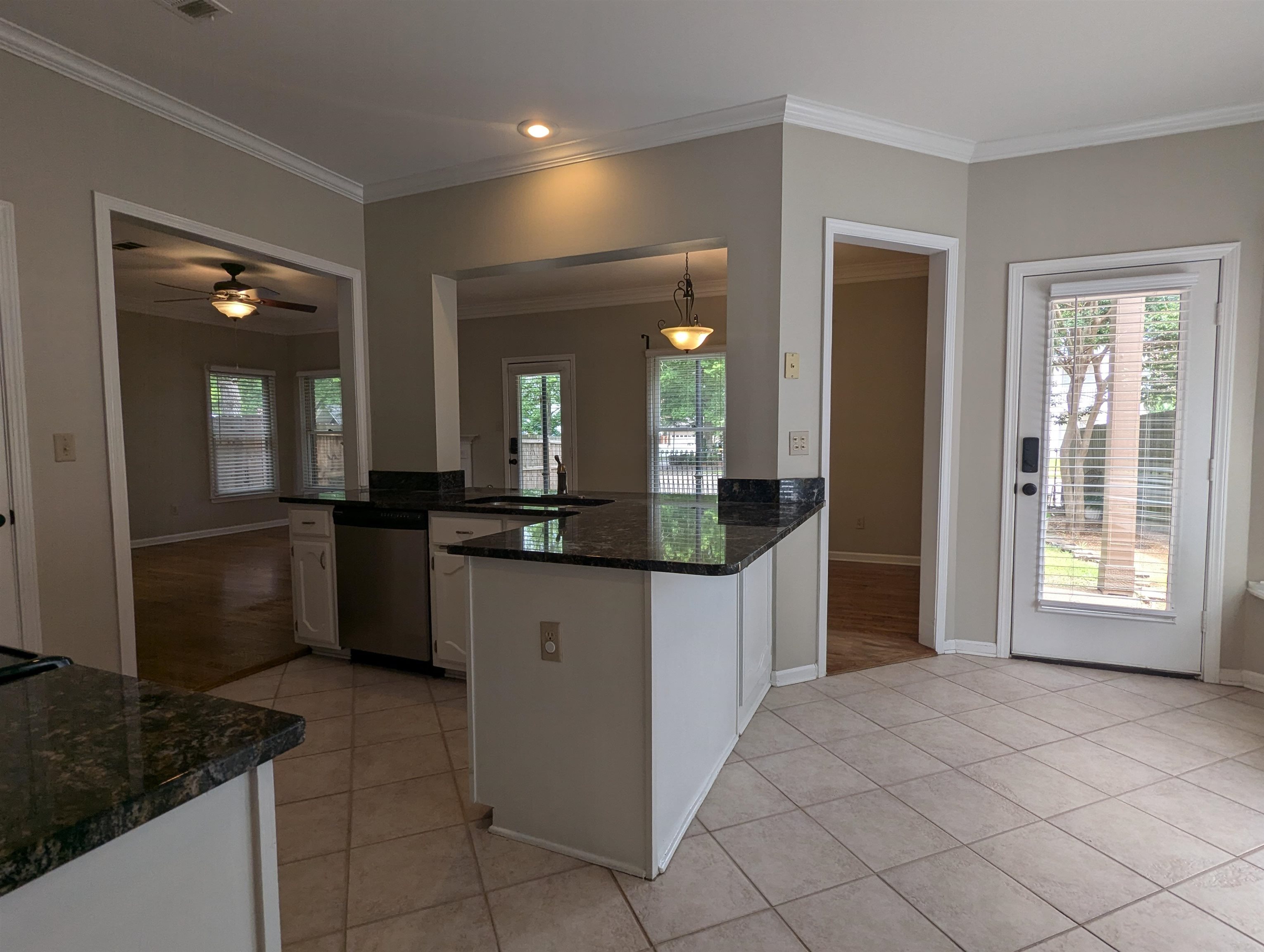 150 RIVERWALK PL