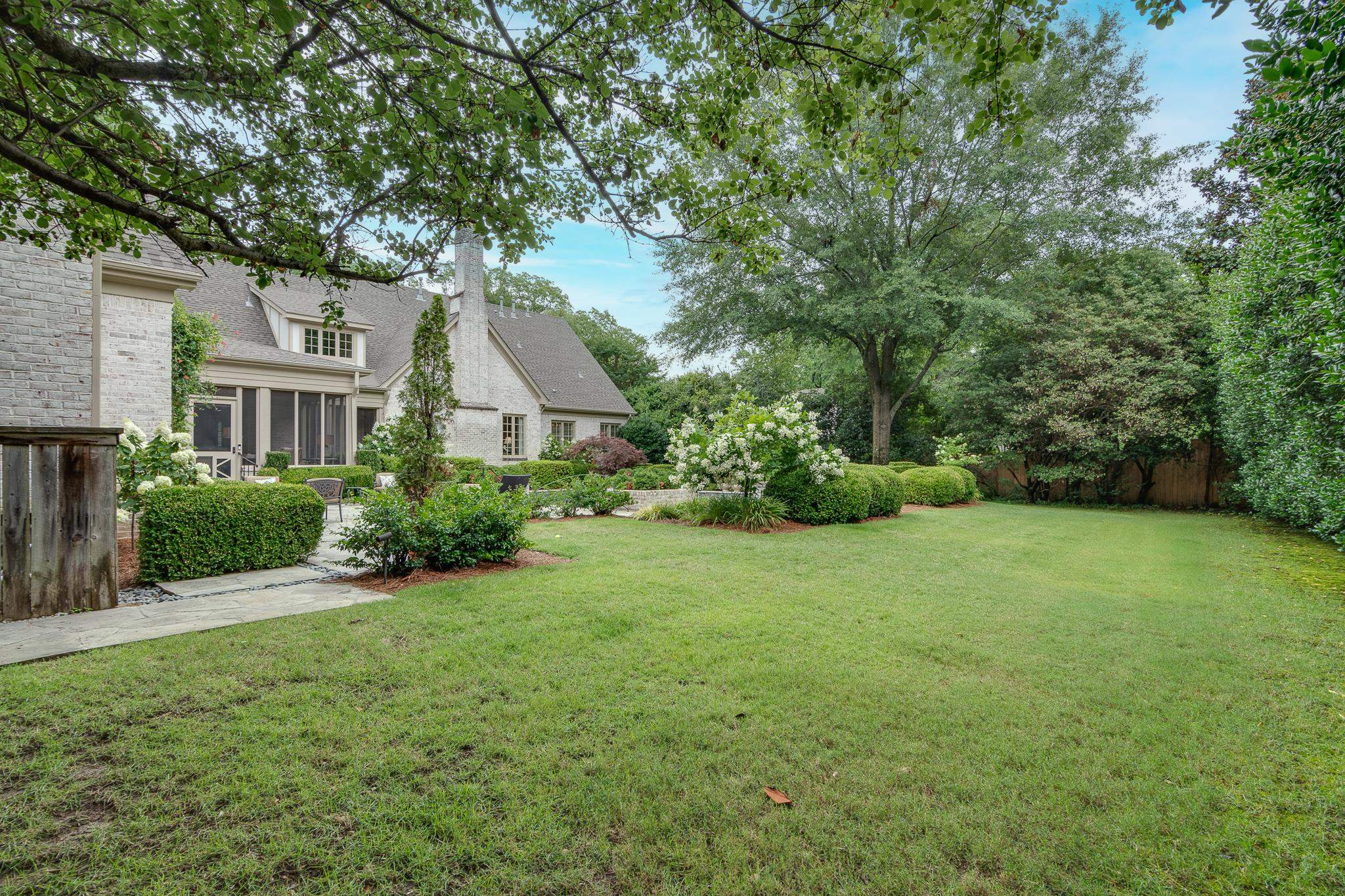 4865 ROANE RD
