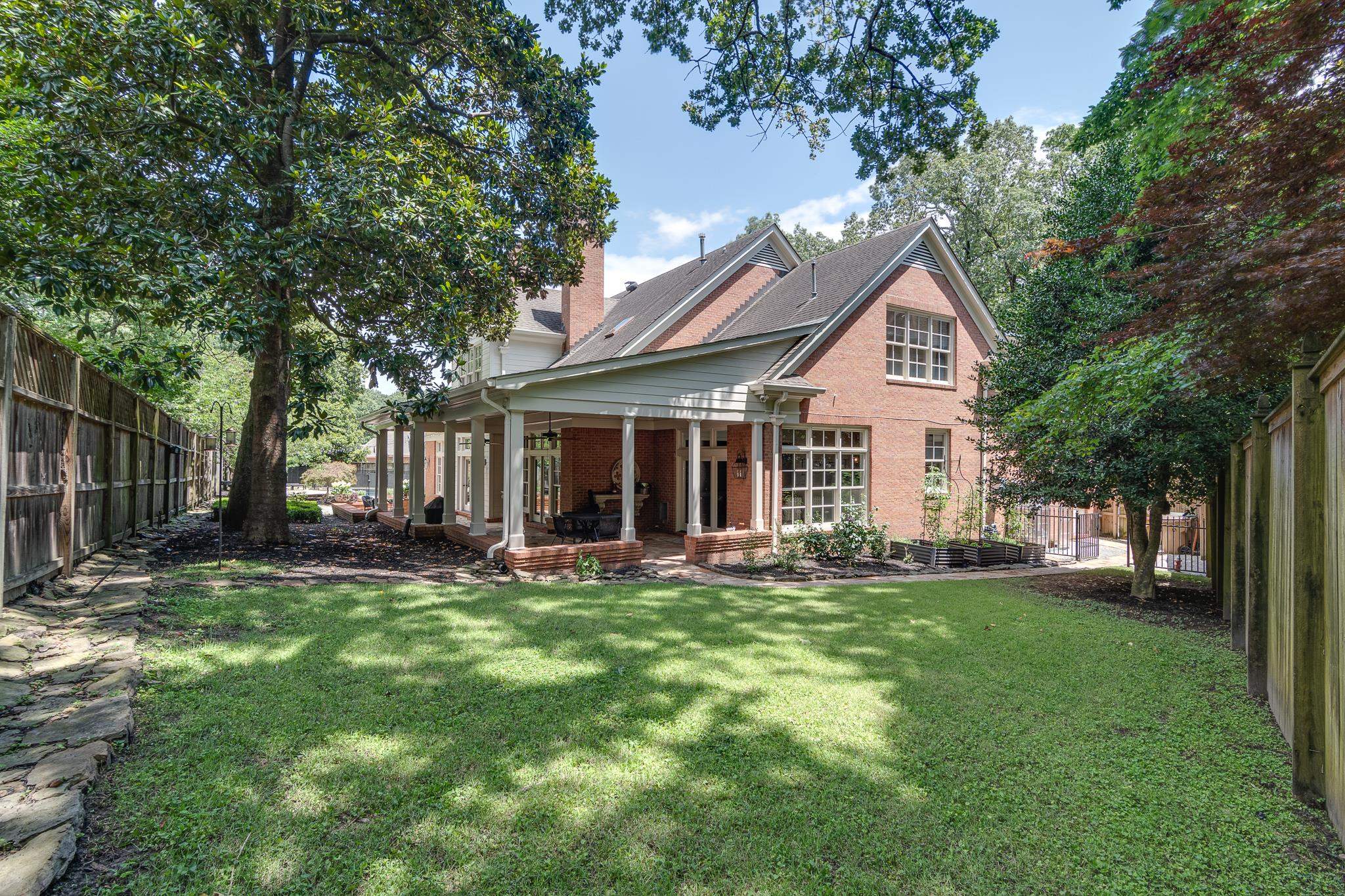 6540 OAK ESTATES DR