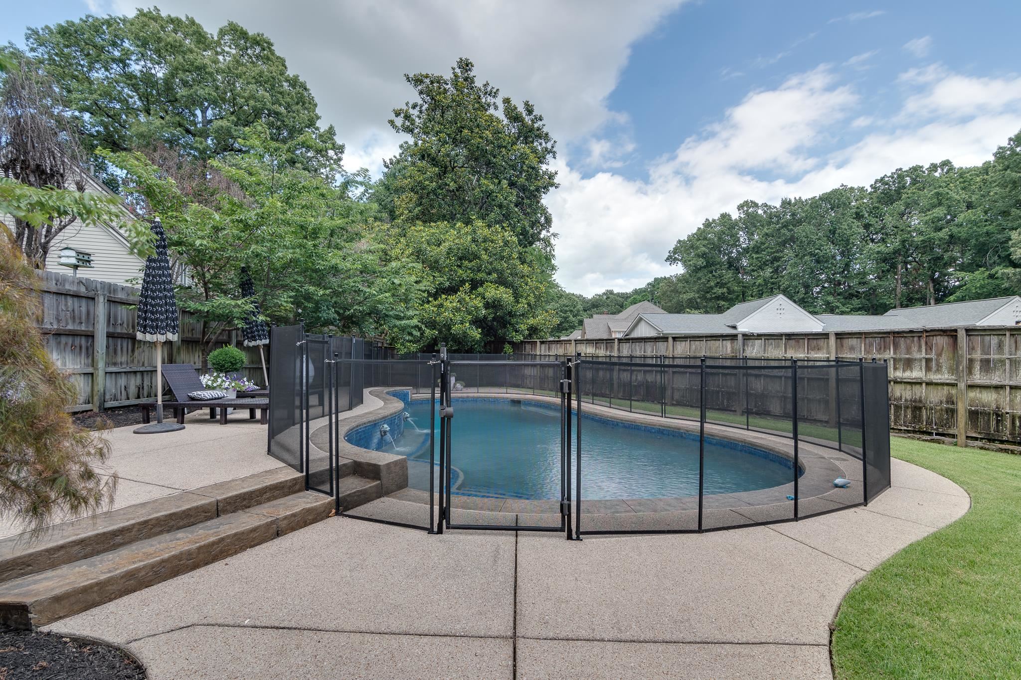 6540 OAK ESTATES DR